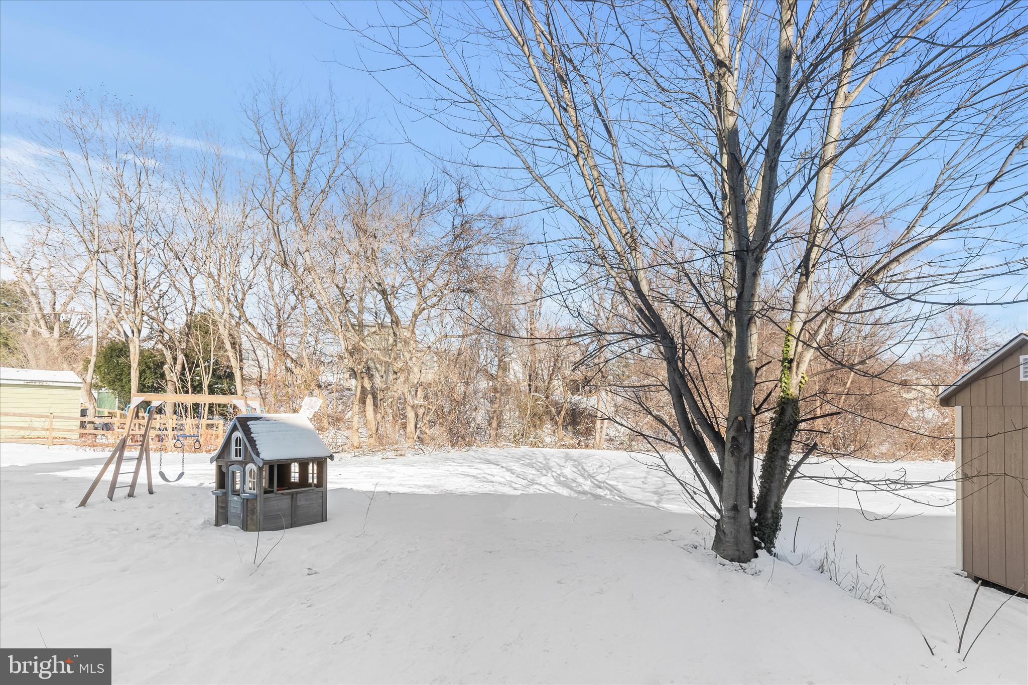 ROBERTS FIELD - Residential