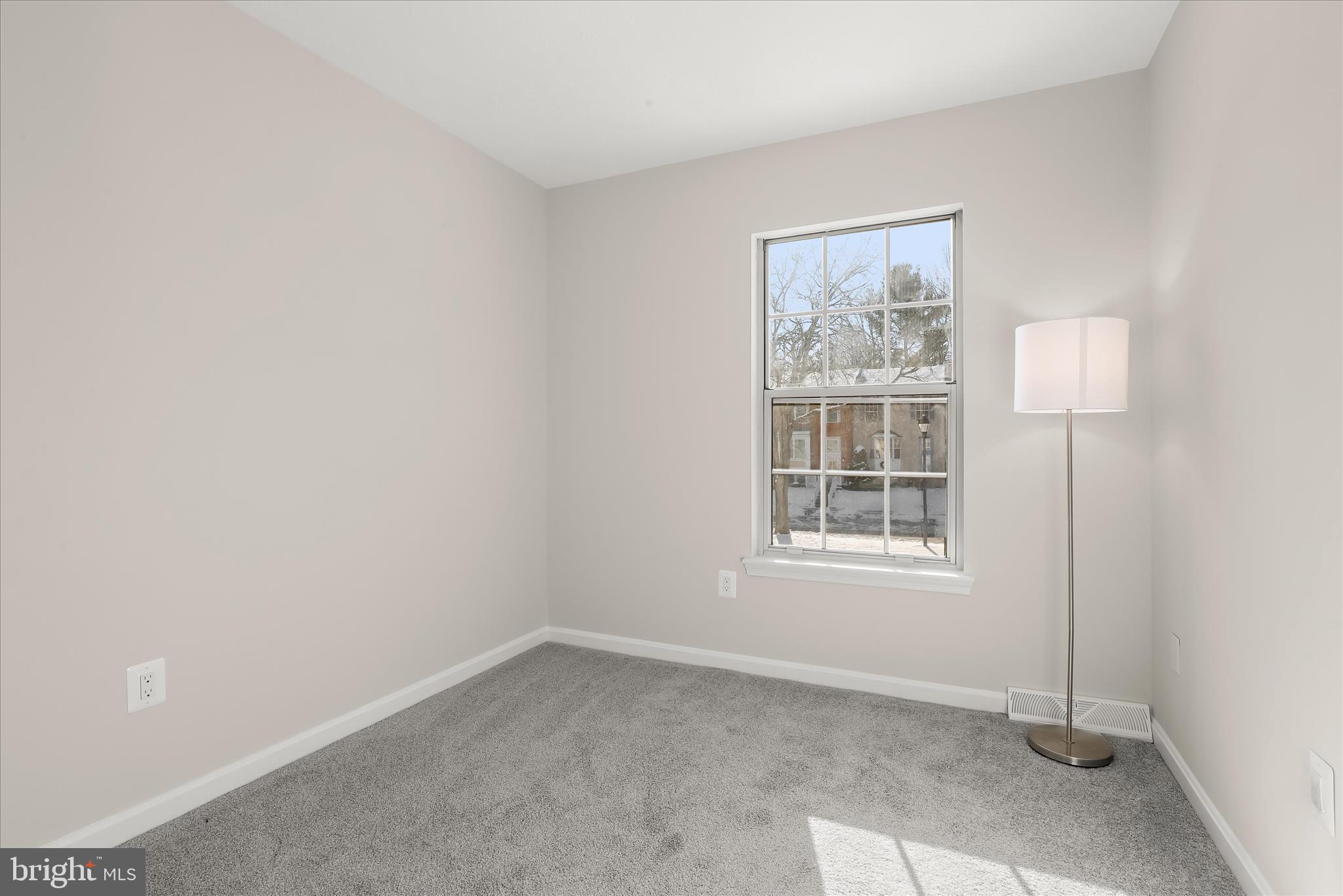 ROBERTS FIELD - Residential