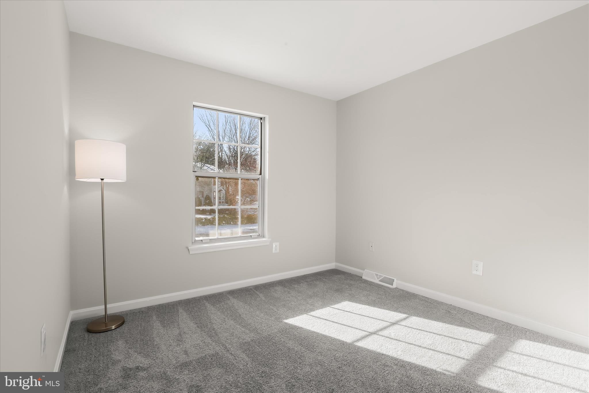 ROBERTS FIELD - Residential