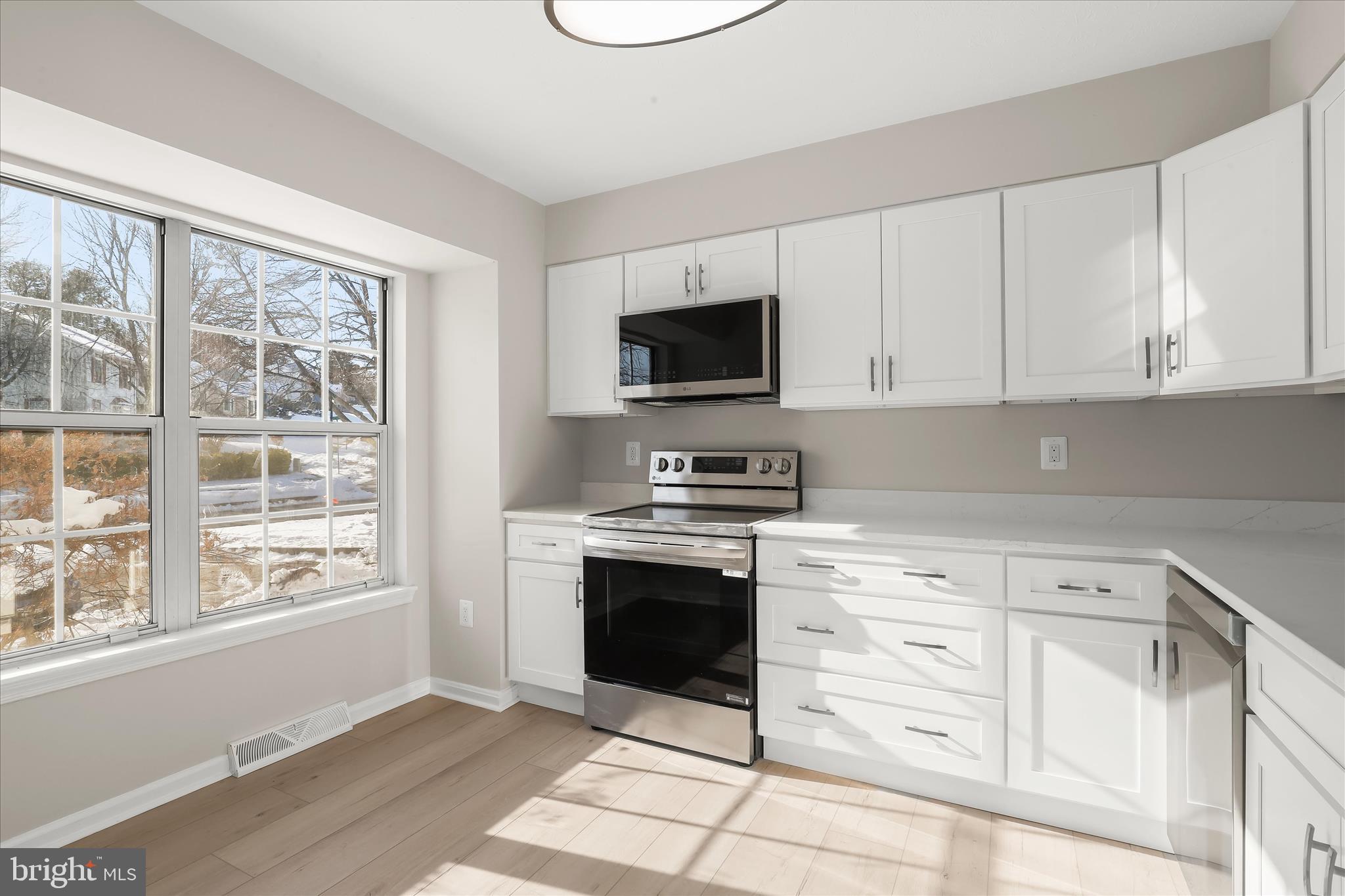 ROBERTS FIELD - Residential