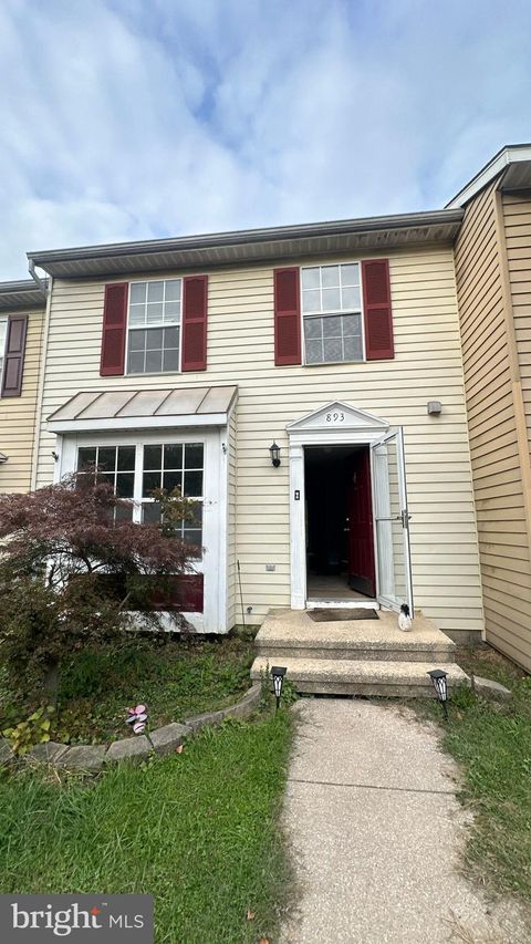 893 CENTURY STREET HAMPSTEAD MD 21074