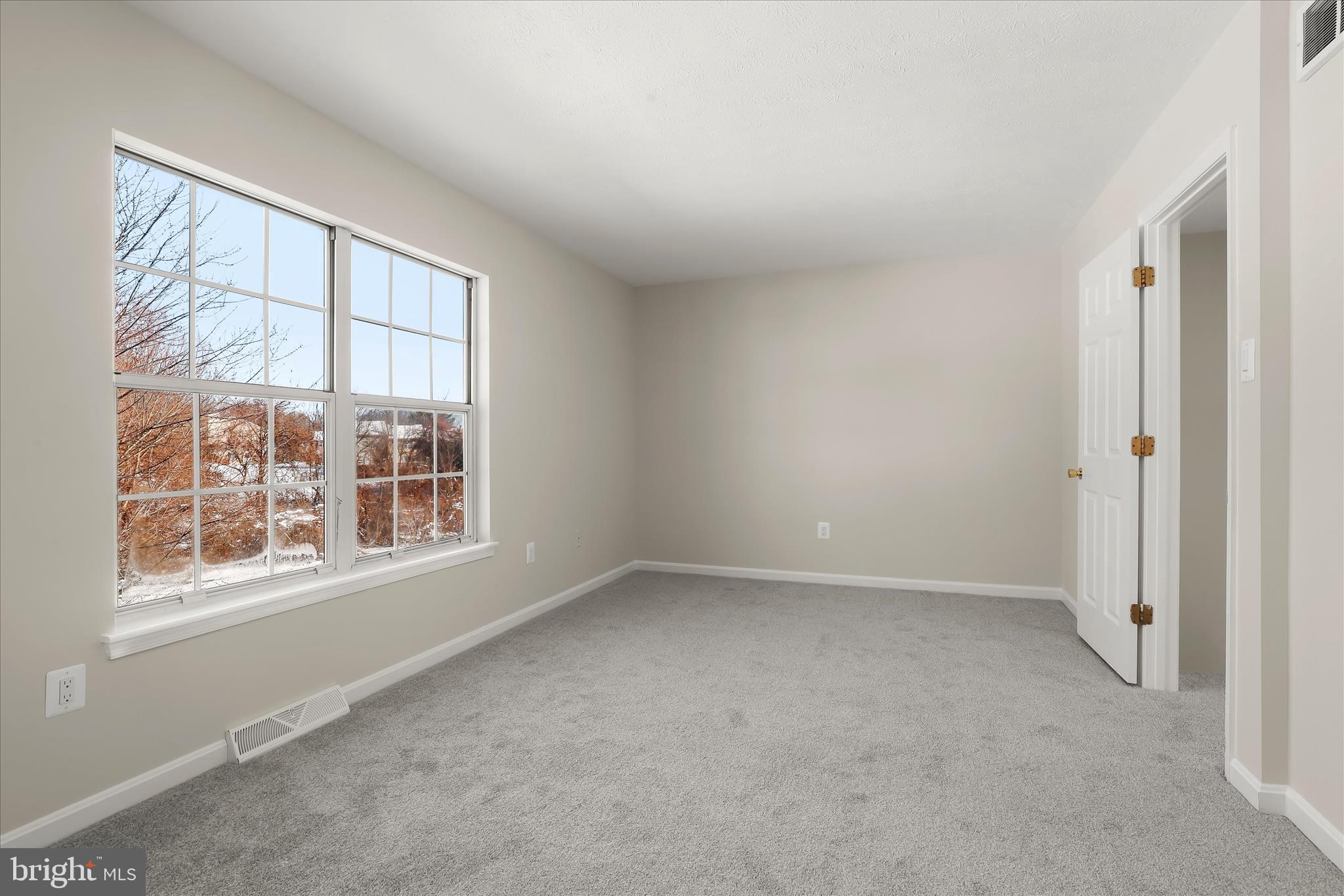 ROBERTS FIELD - Residential