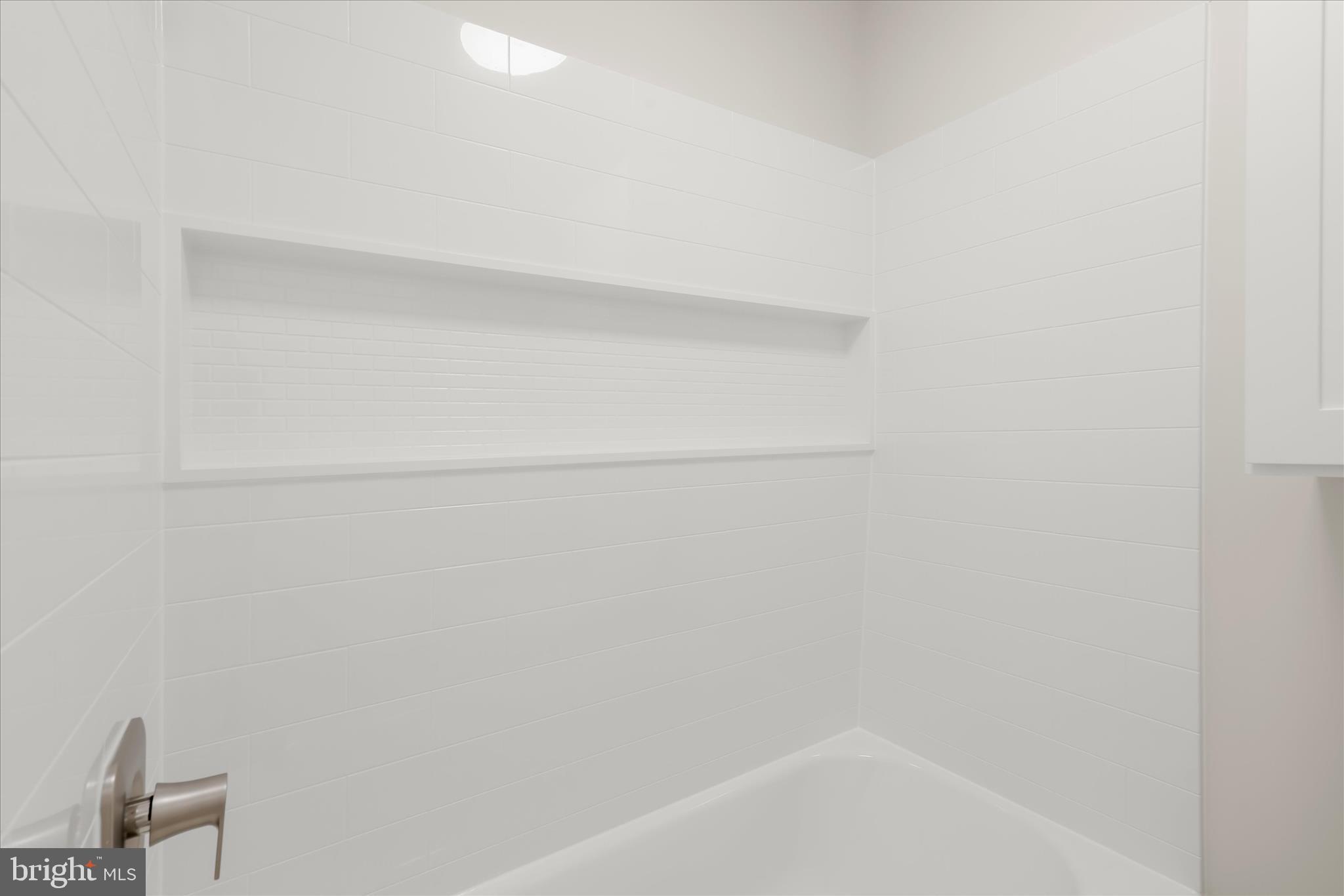 ROBERTS FIELD - Residential