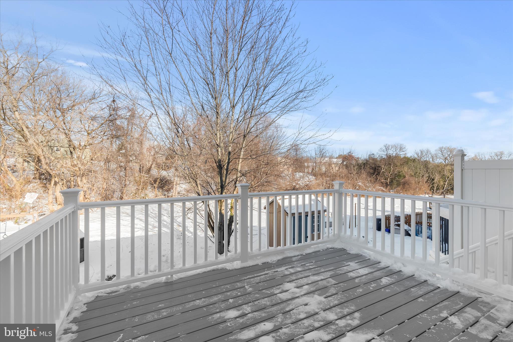 ROBERTS FIELD - Residential