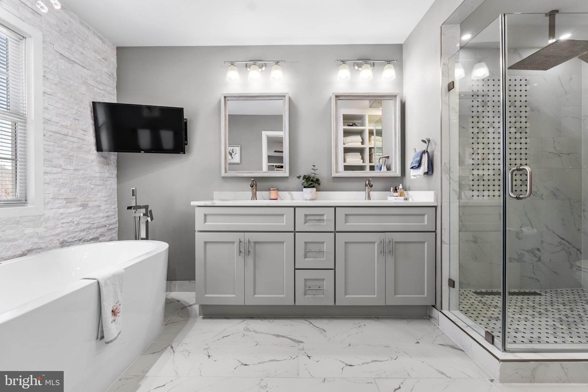 CANAL RUN - Residential