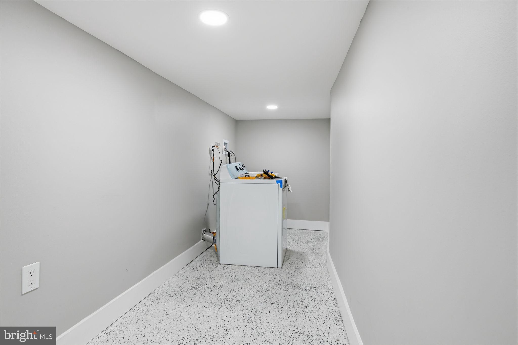 LOWER MOYAMENSING - Residential