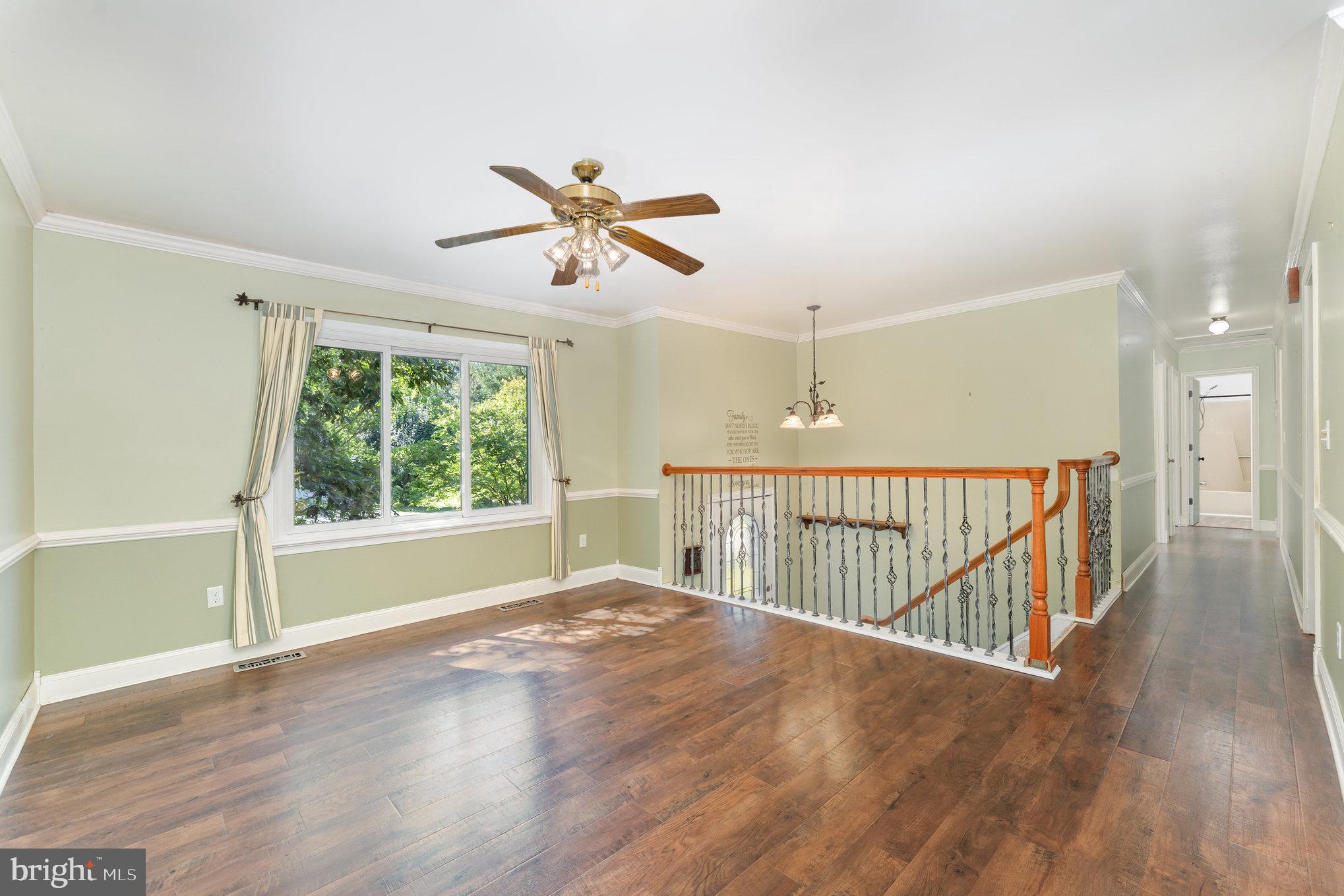 QUEEN'S MILL - Residential