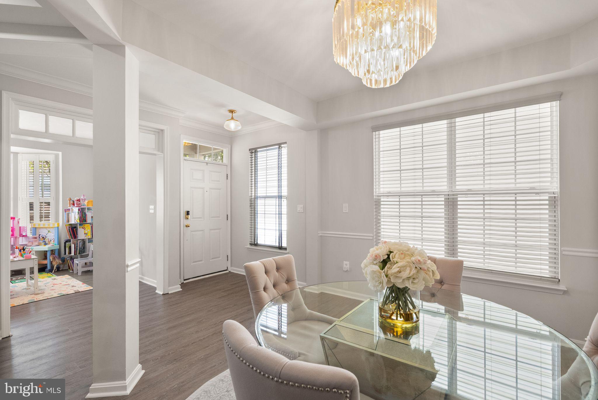 LORTON TOWN CNTR LANDBAY - Residential