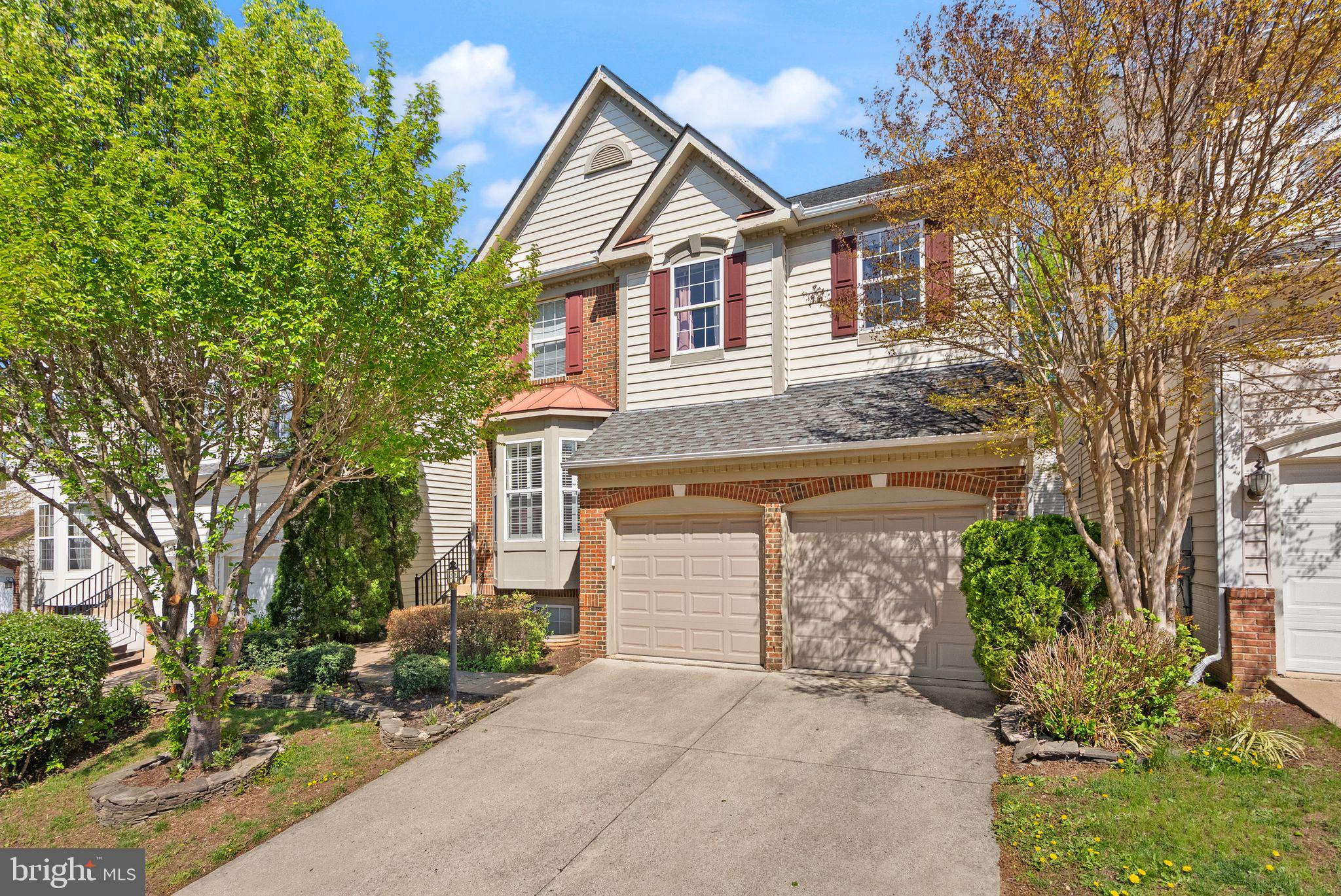 LORTON TOWN CNTR LANDBAY - Residential