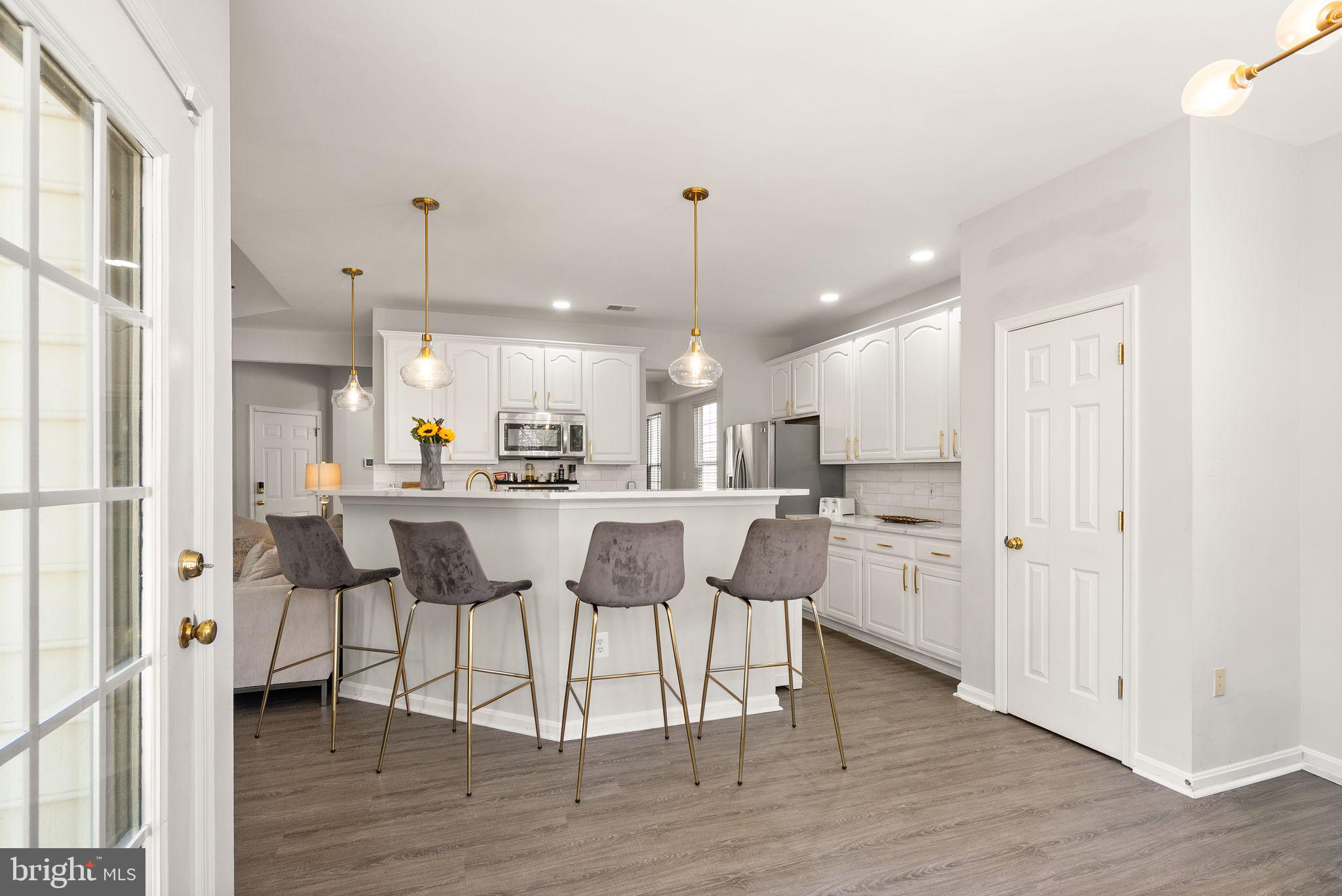 LORTON TOWN CNTR LANDBAY - Residential