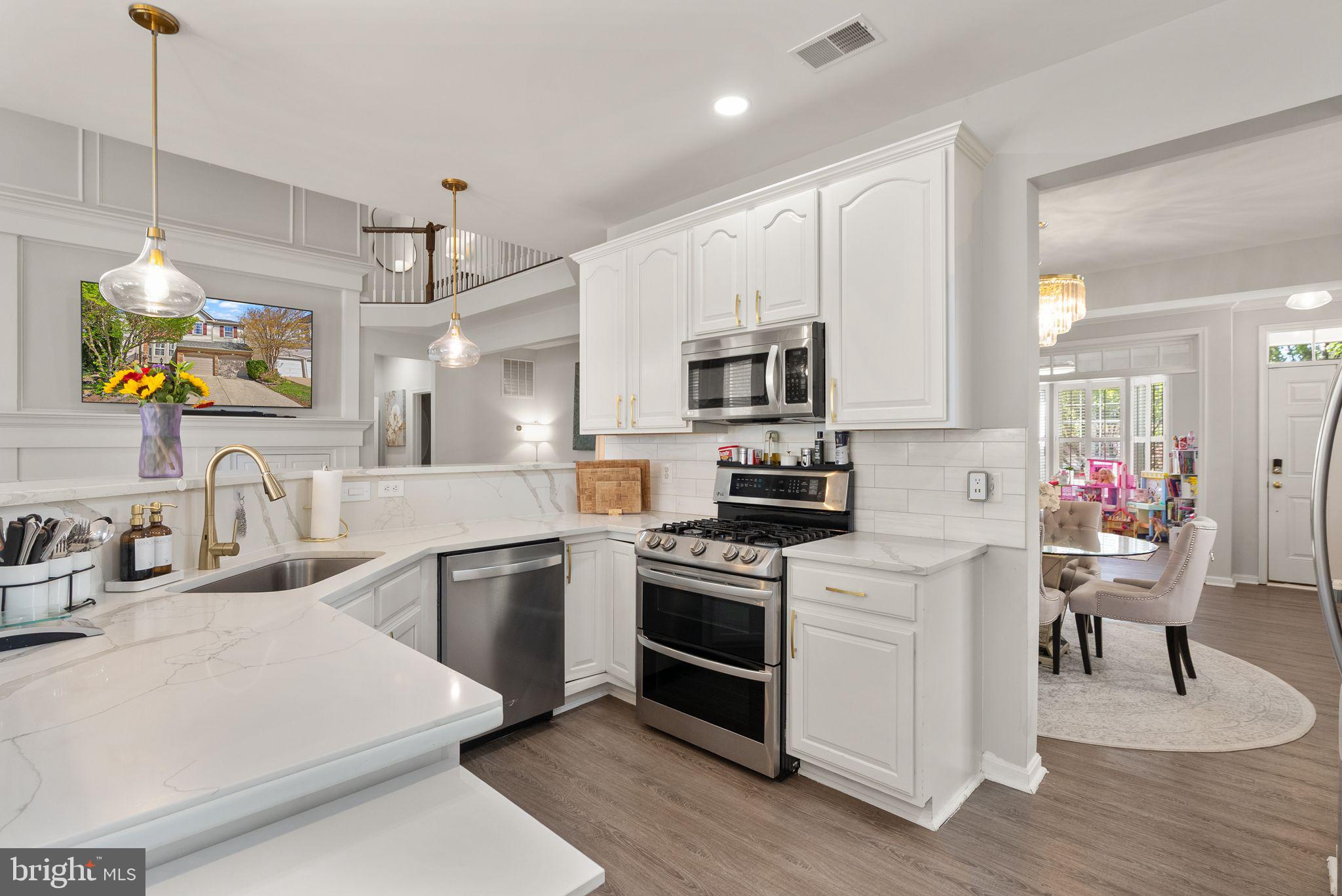 LORTON TOWN CNTR LANDBAY - Residential