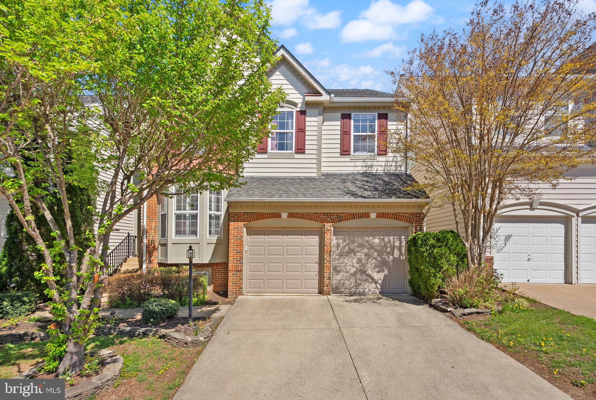 LORTON TOWN CNTR LANDBAY - Residential