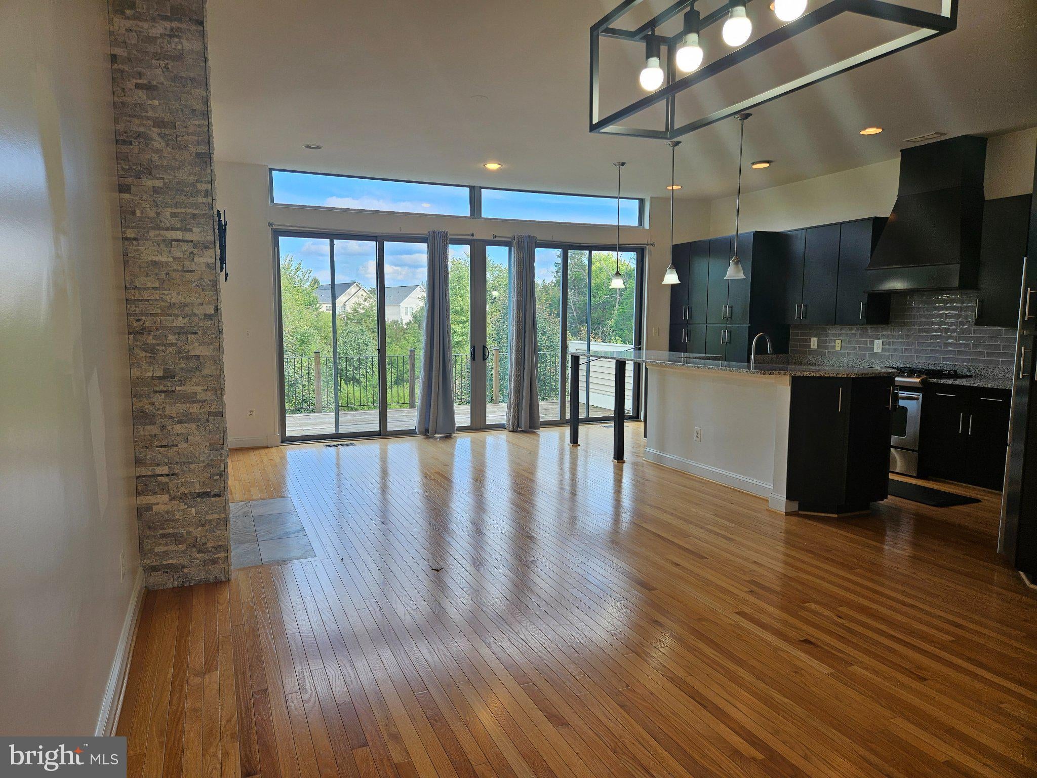 23380 EVENING PRIMROSE SQUARE