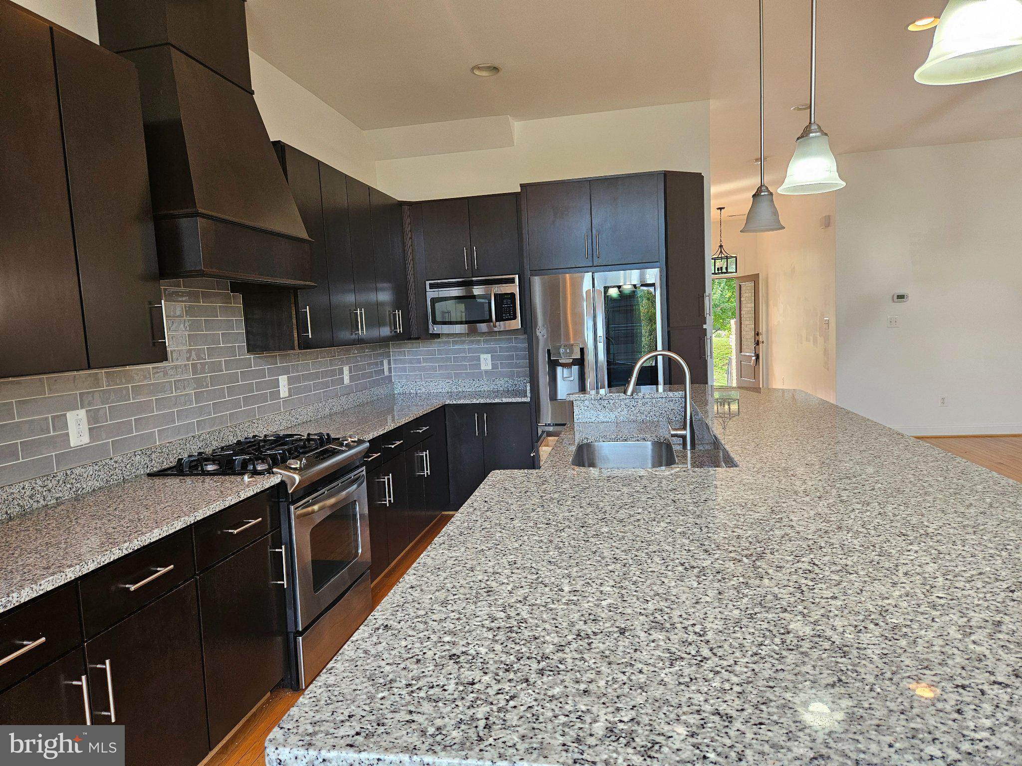 23380 EVENING PRIMROSE SQUARE