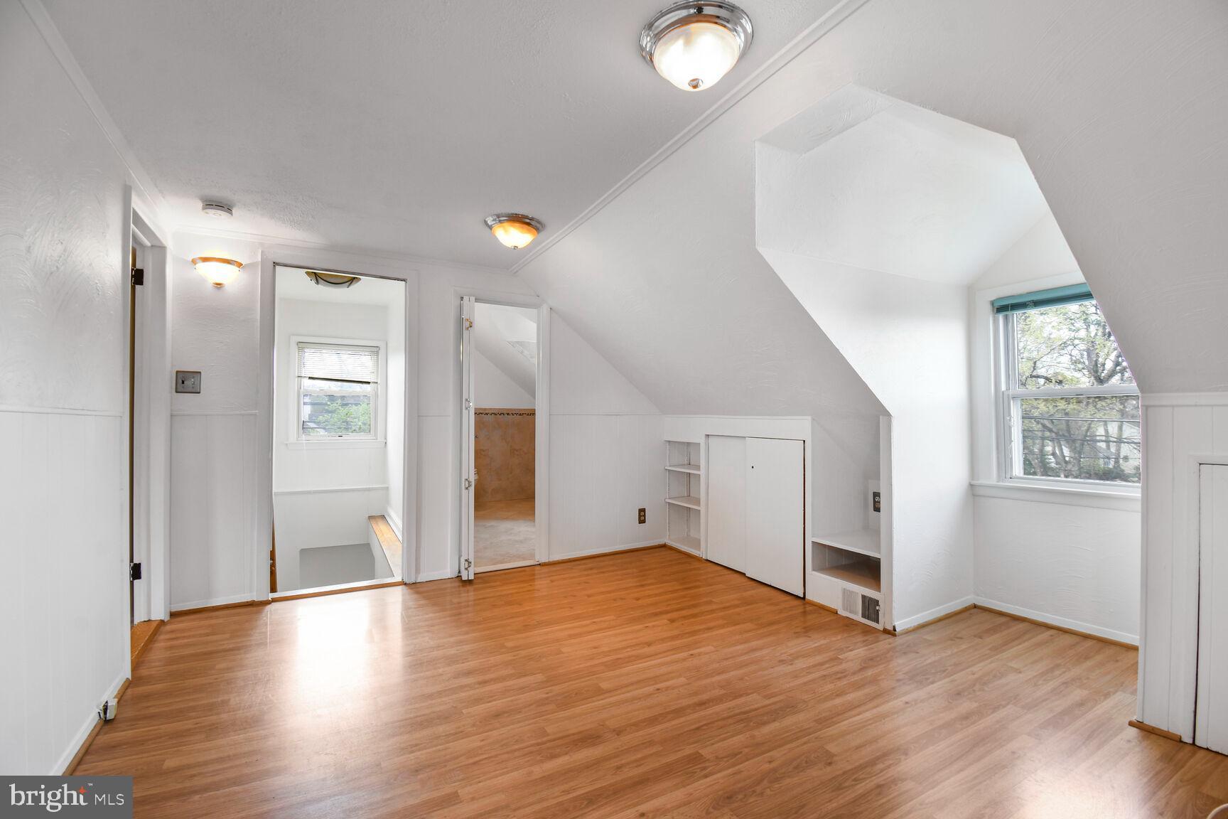 BERWYN HEIGHTS - Residential