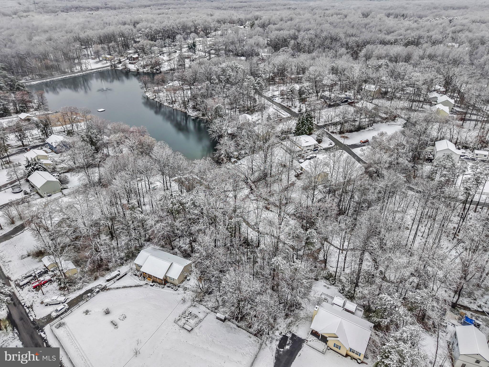 HIDDEN LAKE - Residential