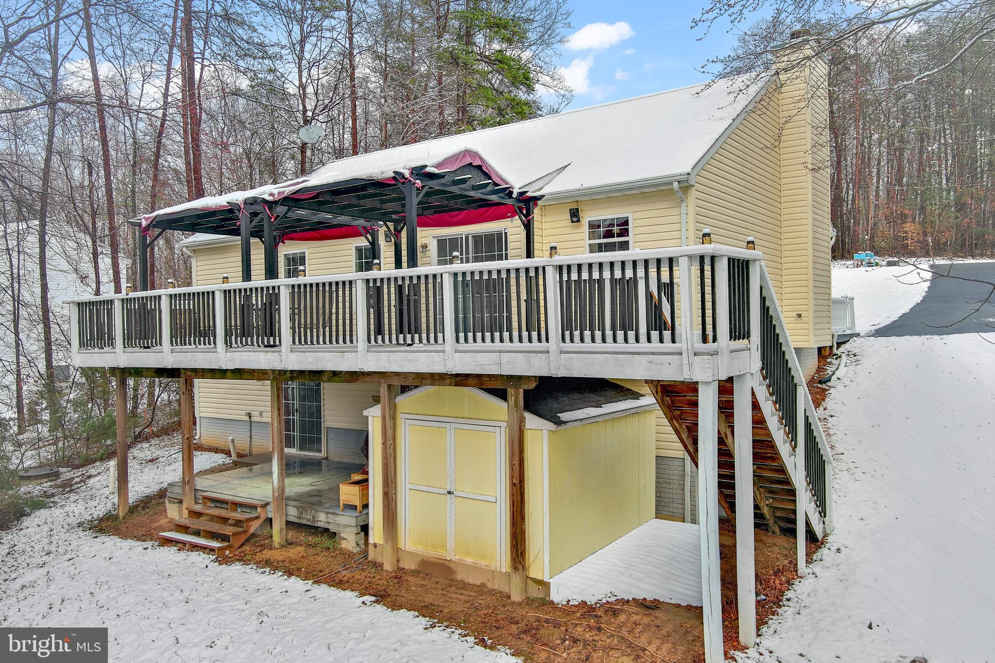 HIDDEN LAKE - Residential