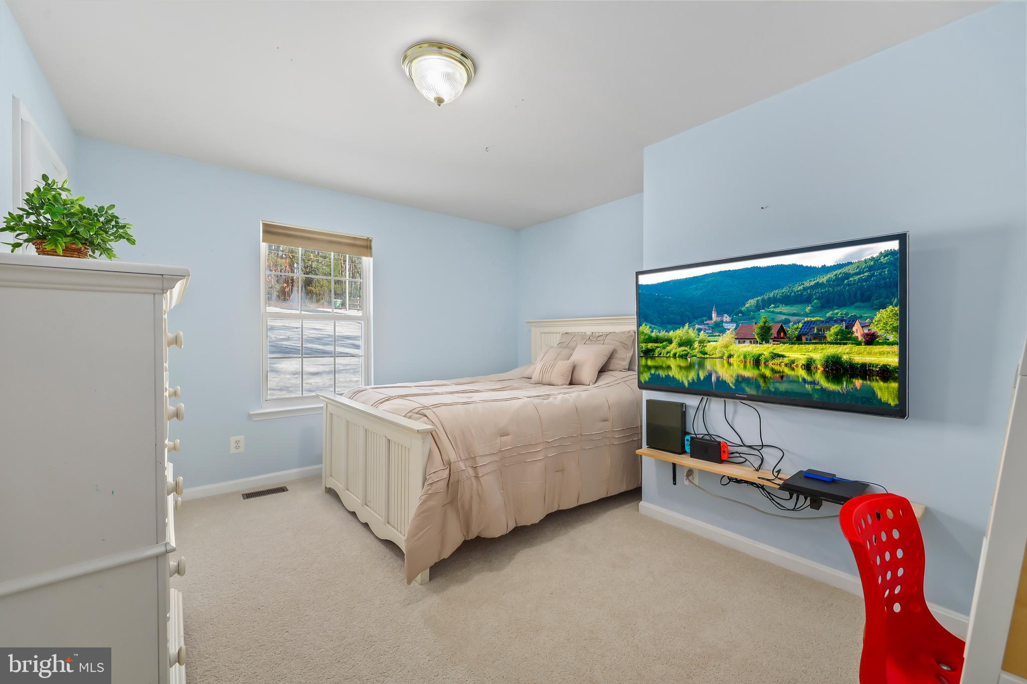 HIDDEN LAKE - Residential