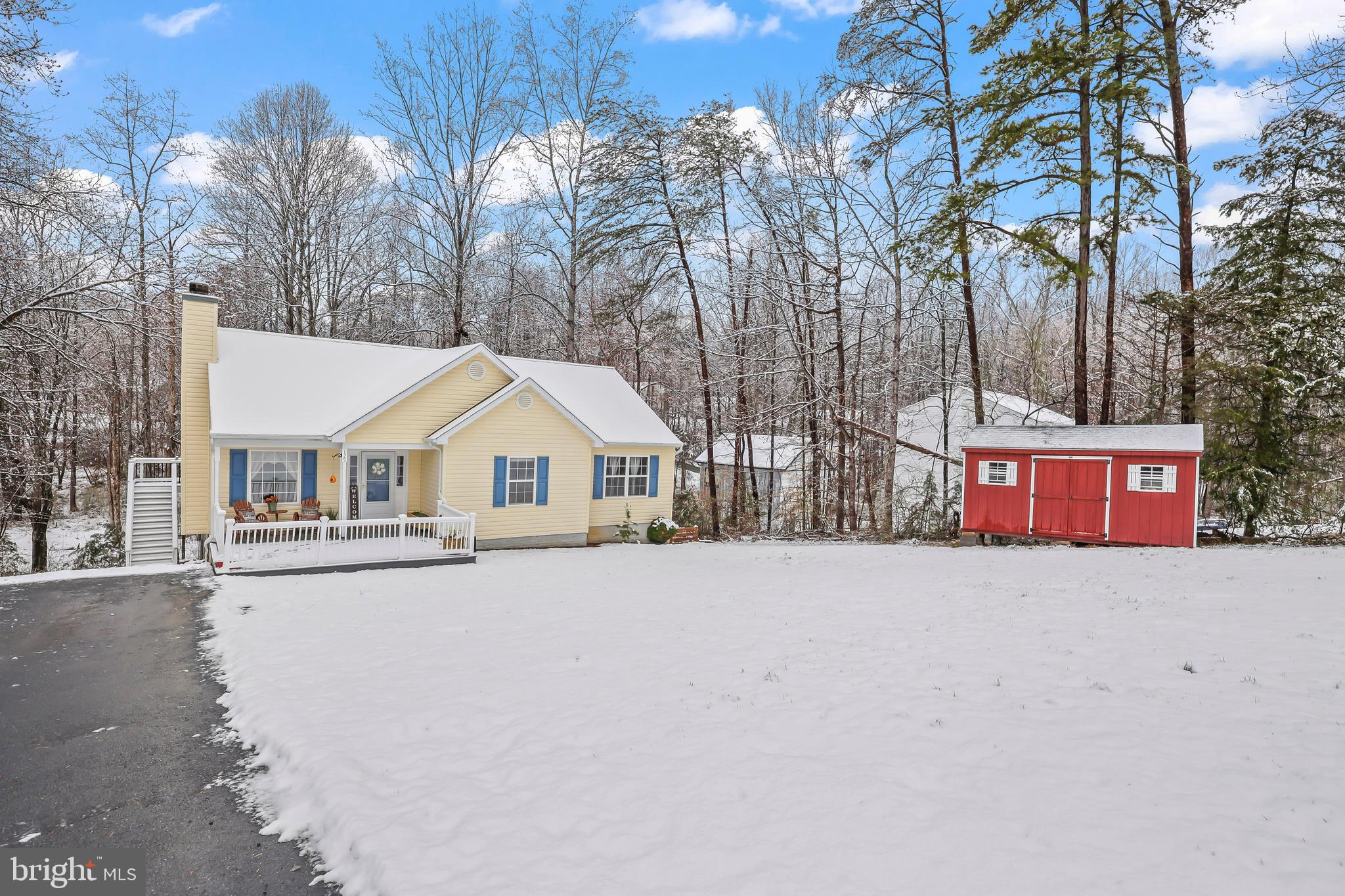 HIDDEN LAKE - Residential