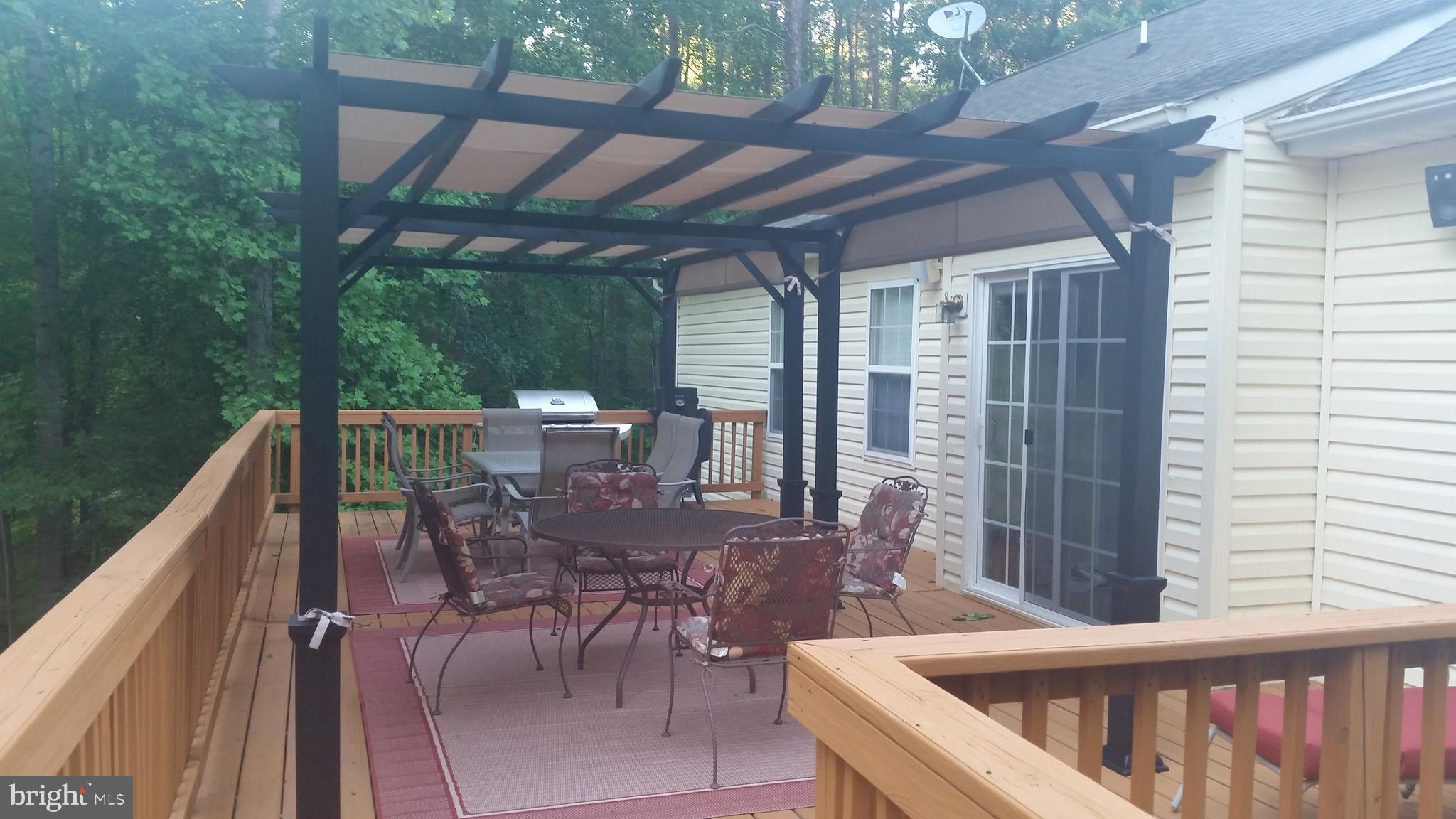 HIDDEN LAKE - Residential