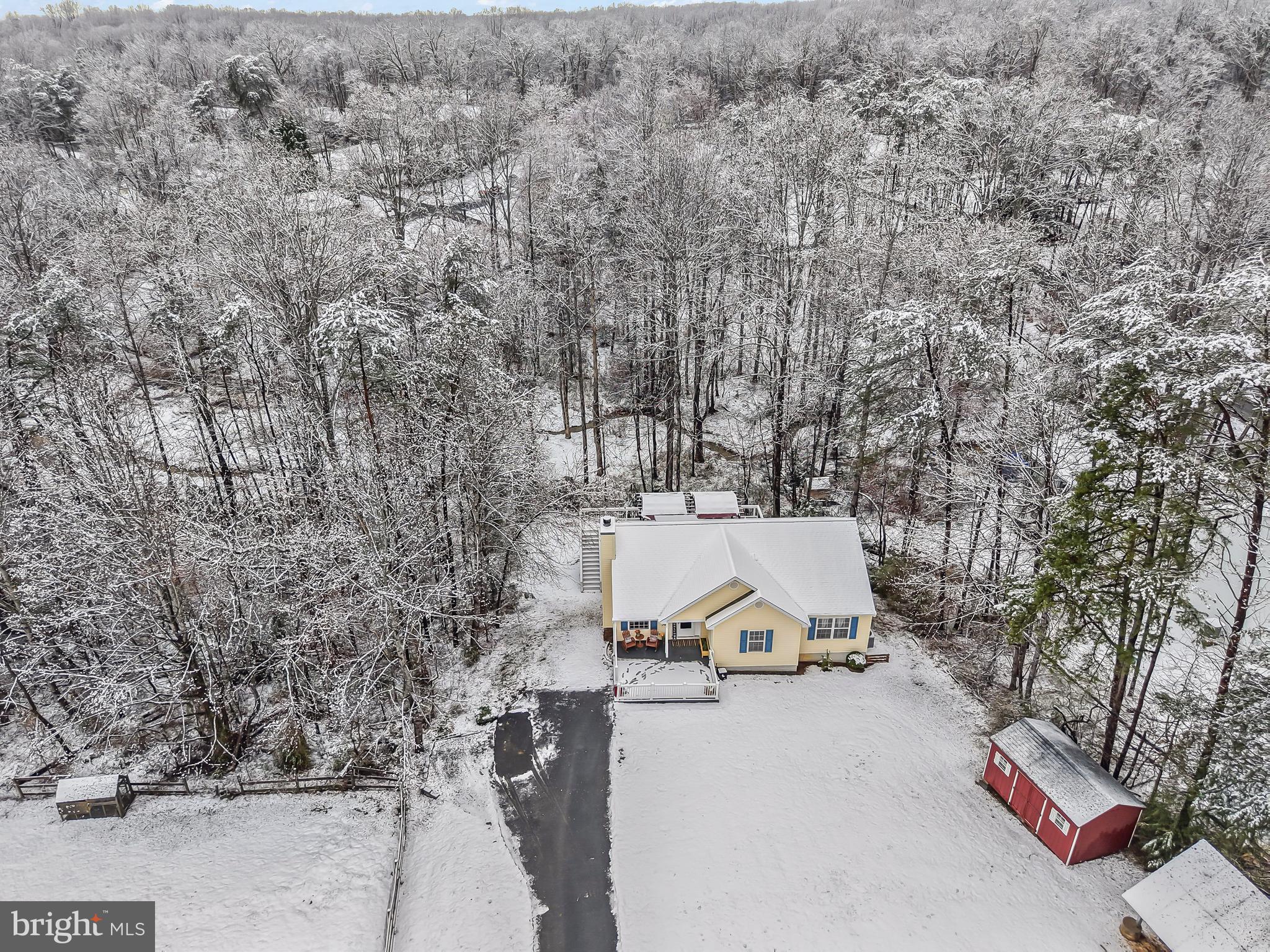 HIDDEN LAKE - Residential
