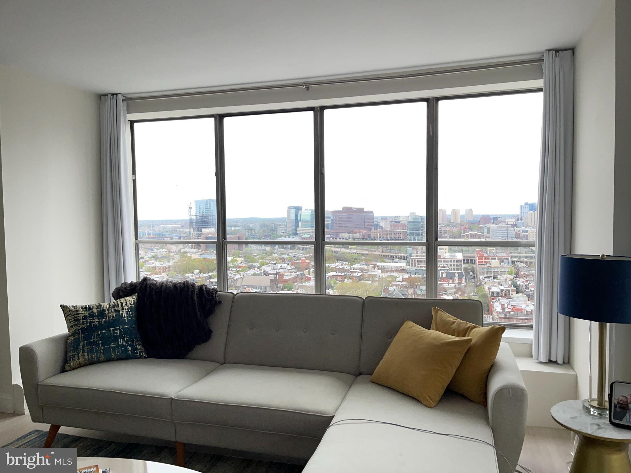 RITTENHOUSE SQUARE - Residential Lease