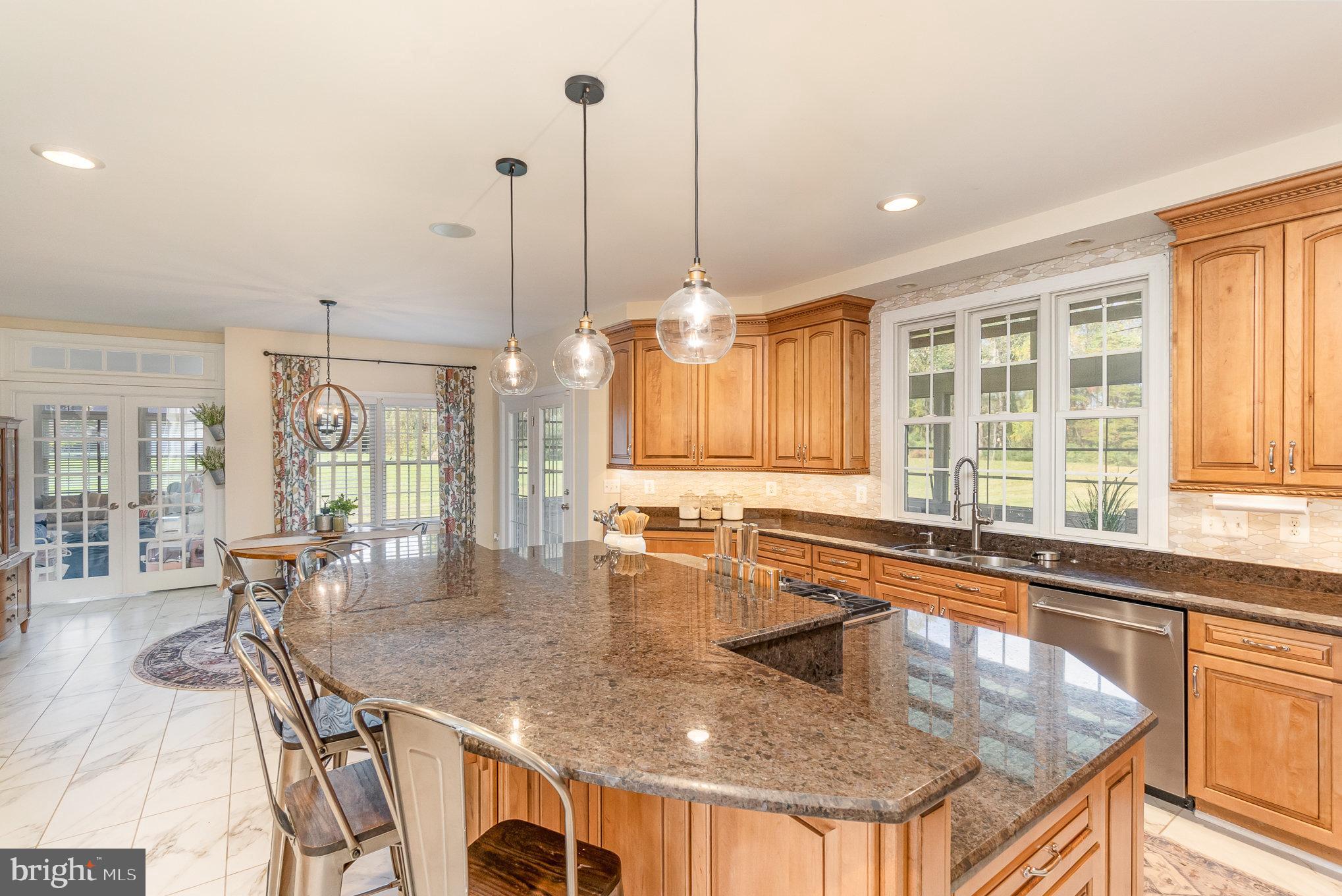 REGENTS RIDGE - Residential