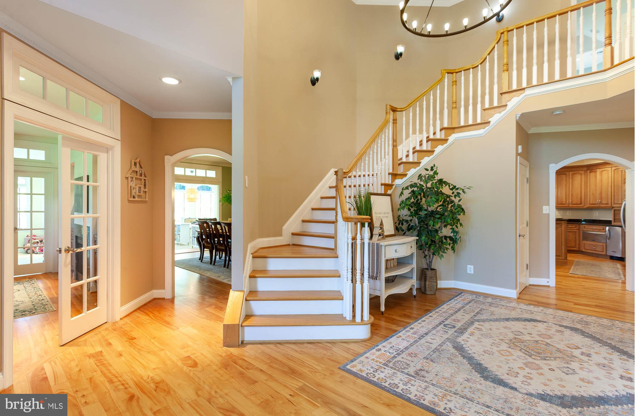 REGENTS RIDGE - Residential