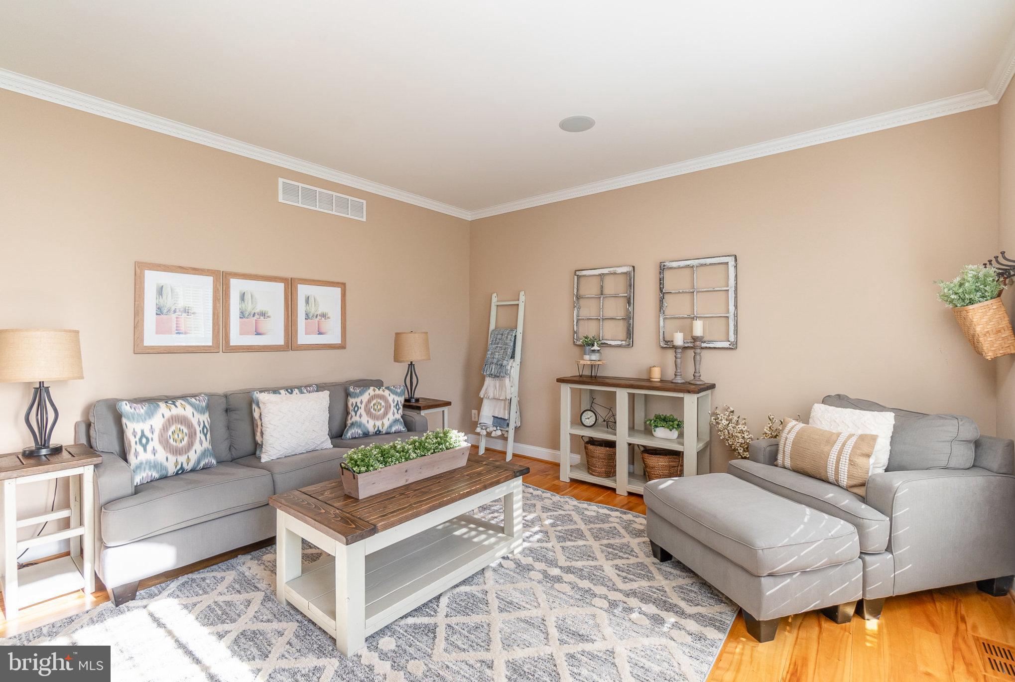 REGENTS RIDGE - Residential