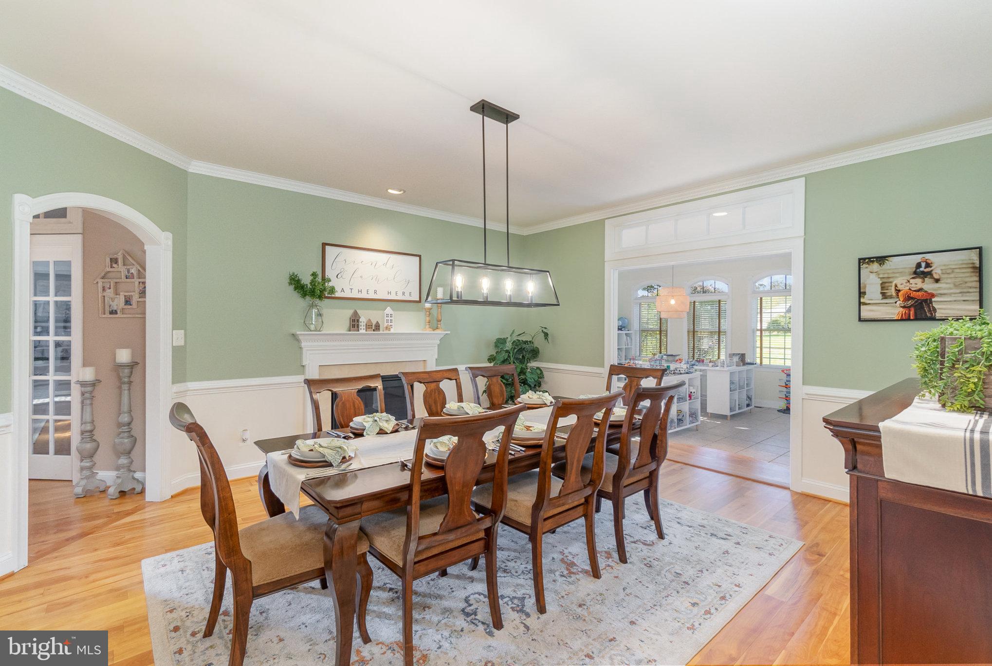 REGENTS RIDGE - Residential