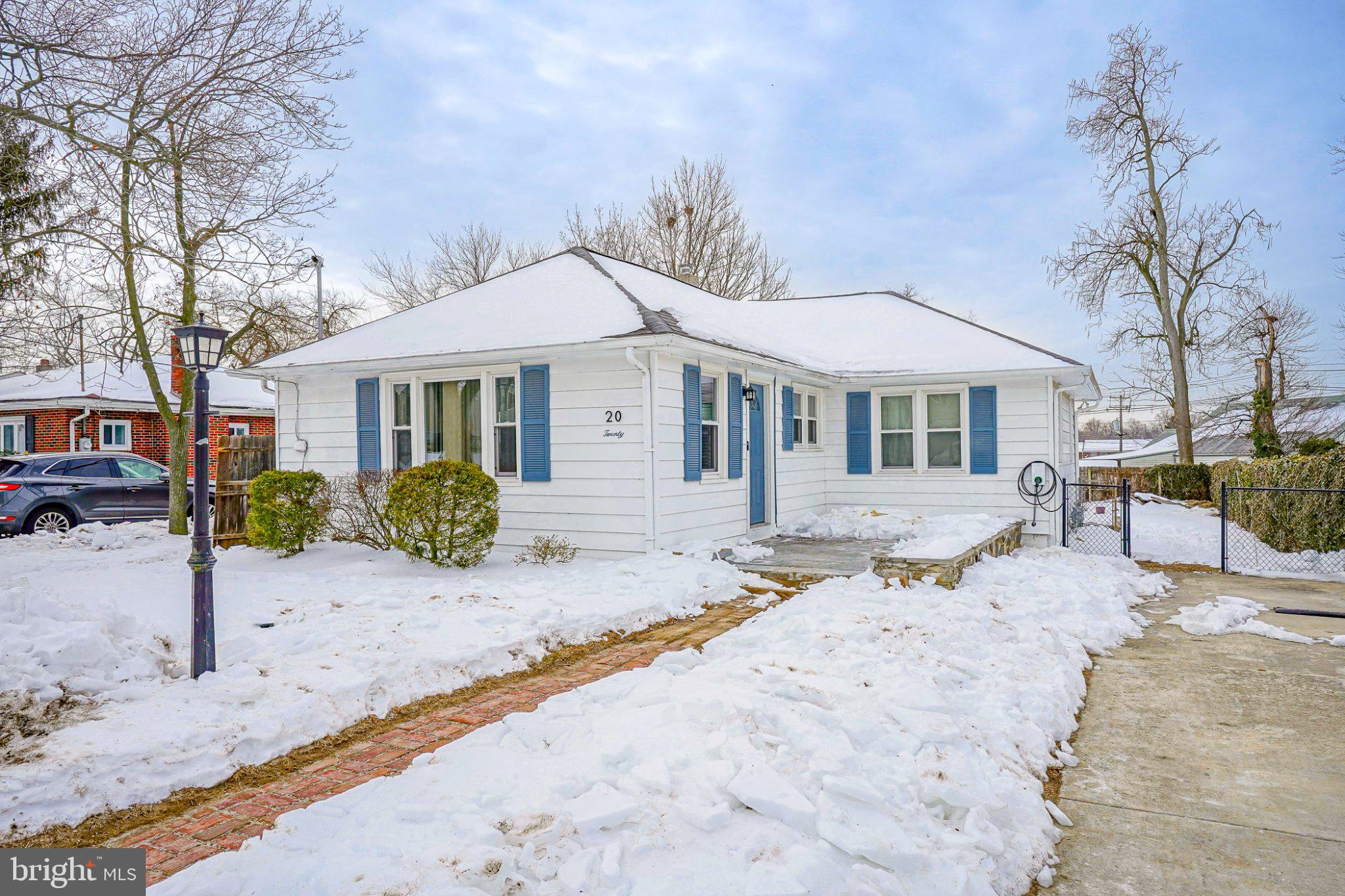 20 E LANDING ROAD