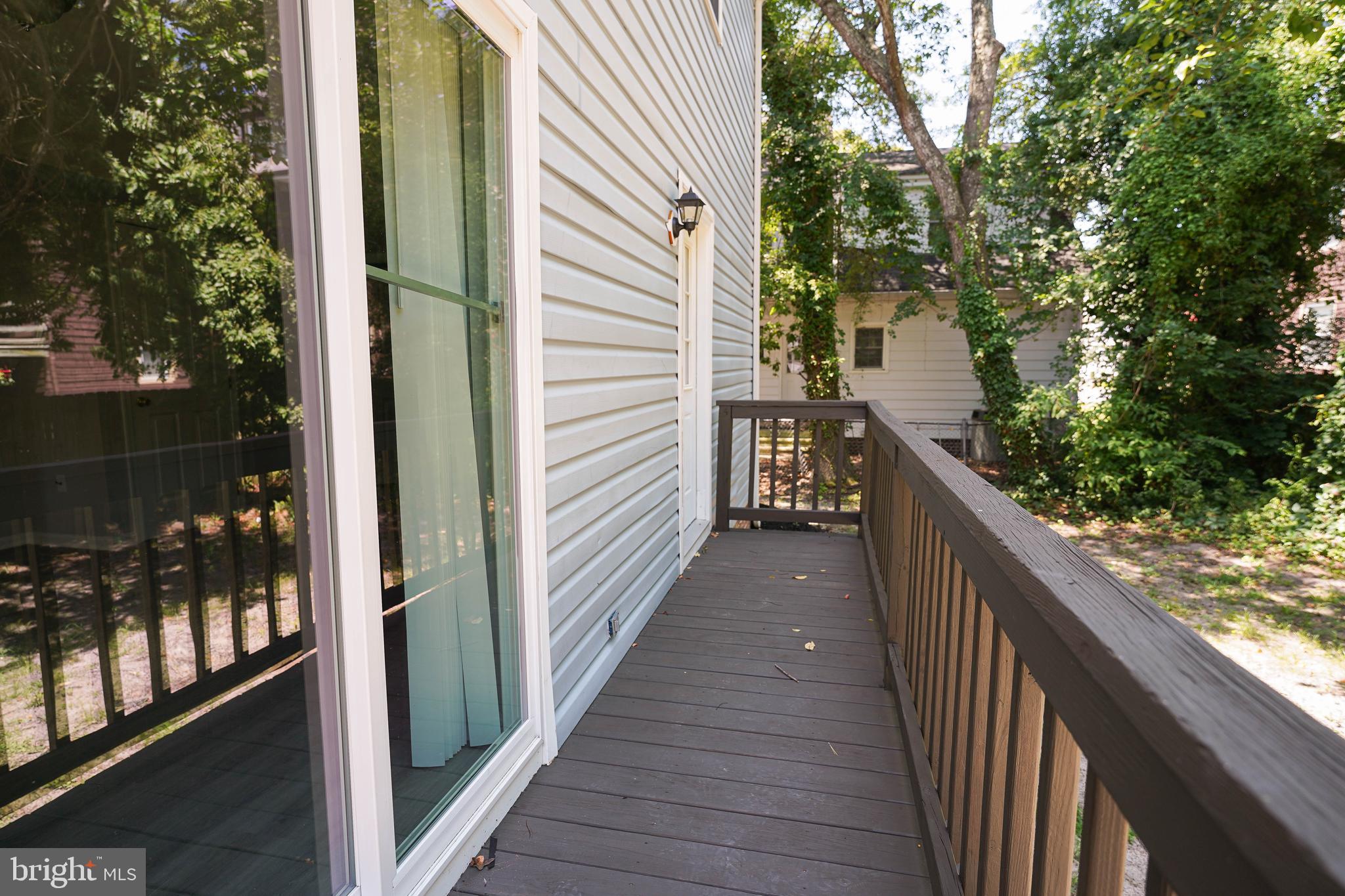 CAMDEN AVE. - Residential