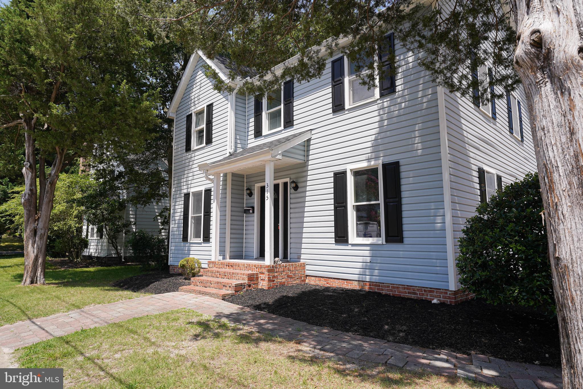 CAMDEN AVE. - Residential