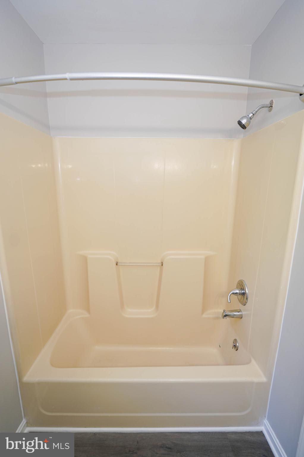 CAMDEN AVE. - Residential