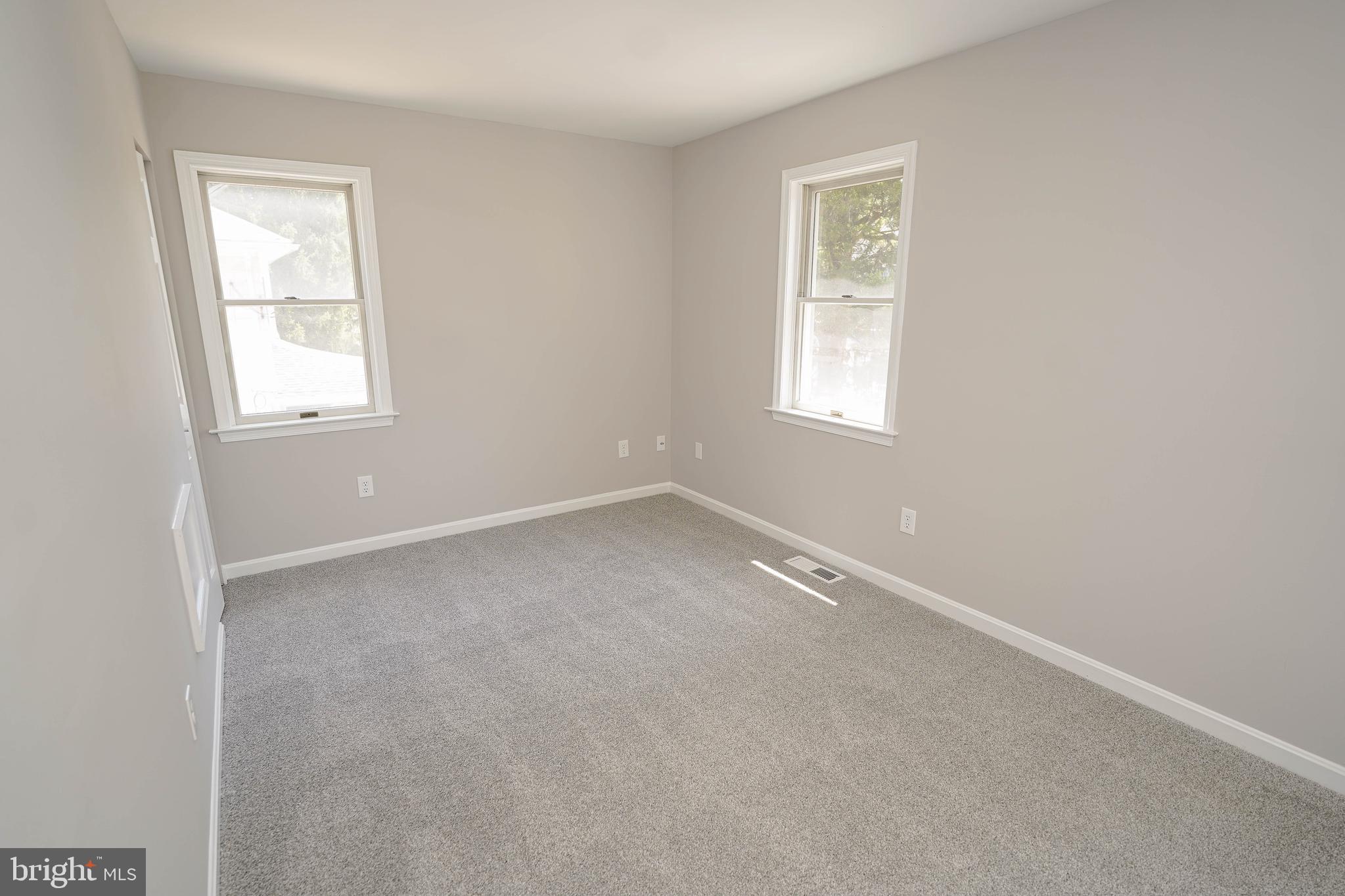 CAMDEN AVE. - Residential