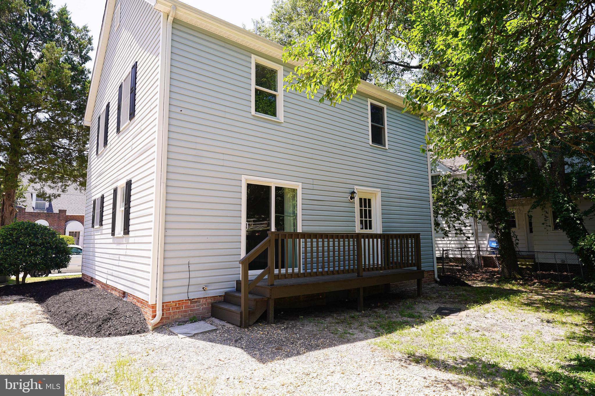 CAMDEN AVE. - Residential