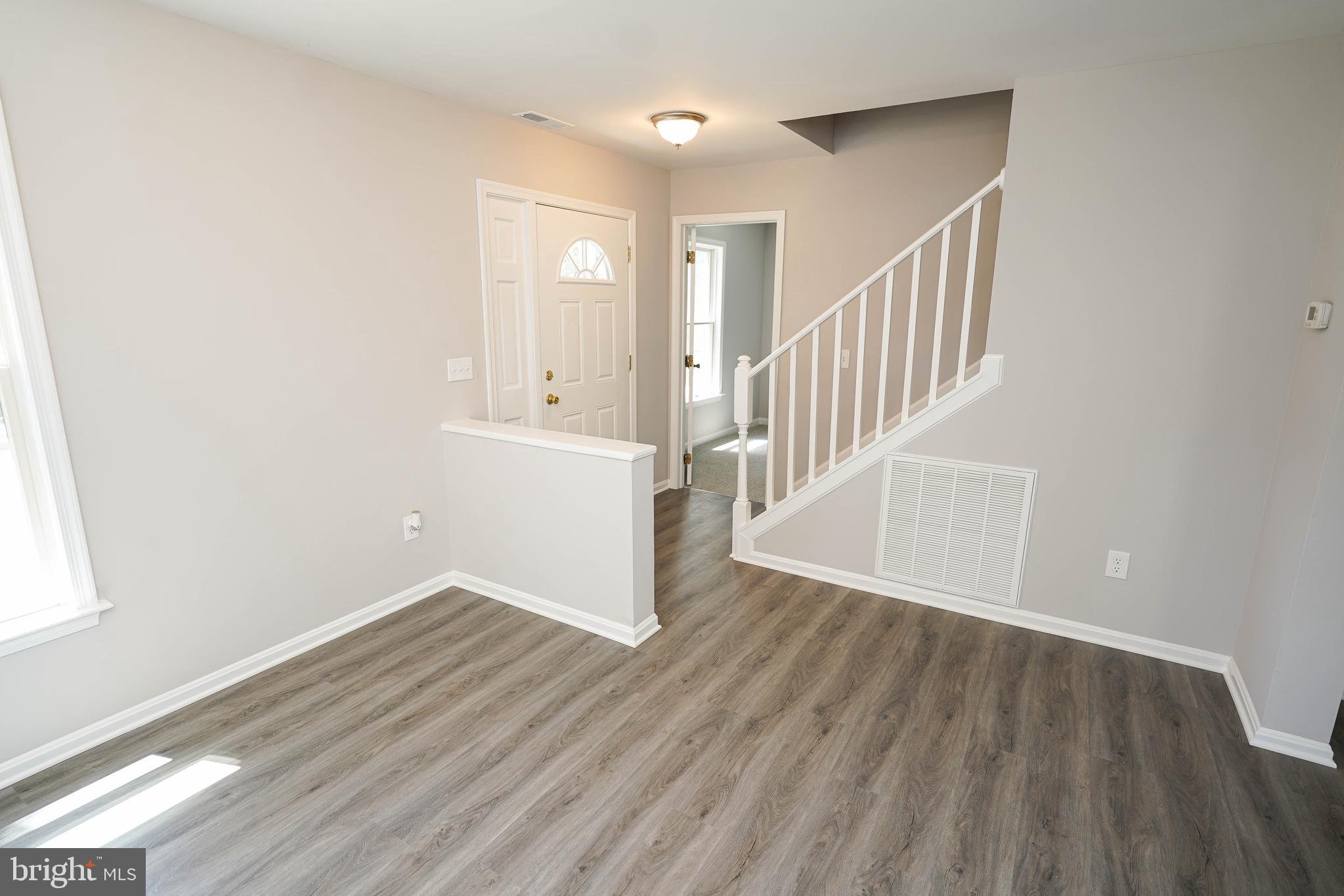 CAMDEN AVE. - Residential