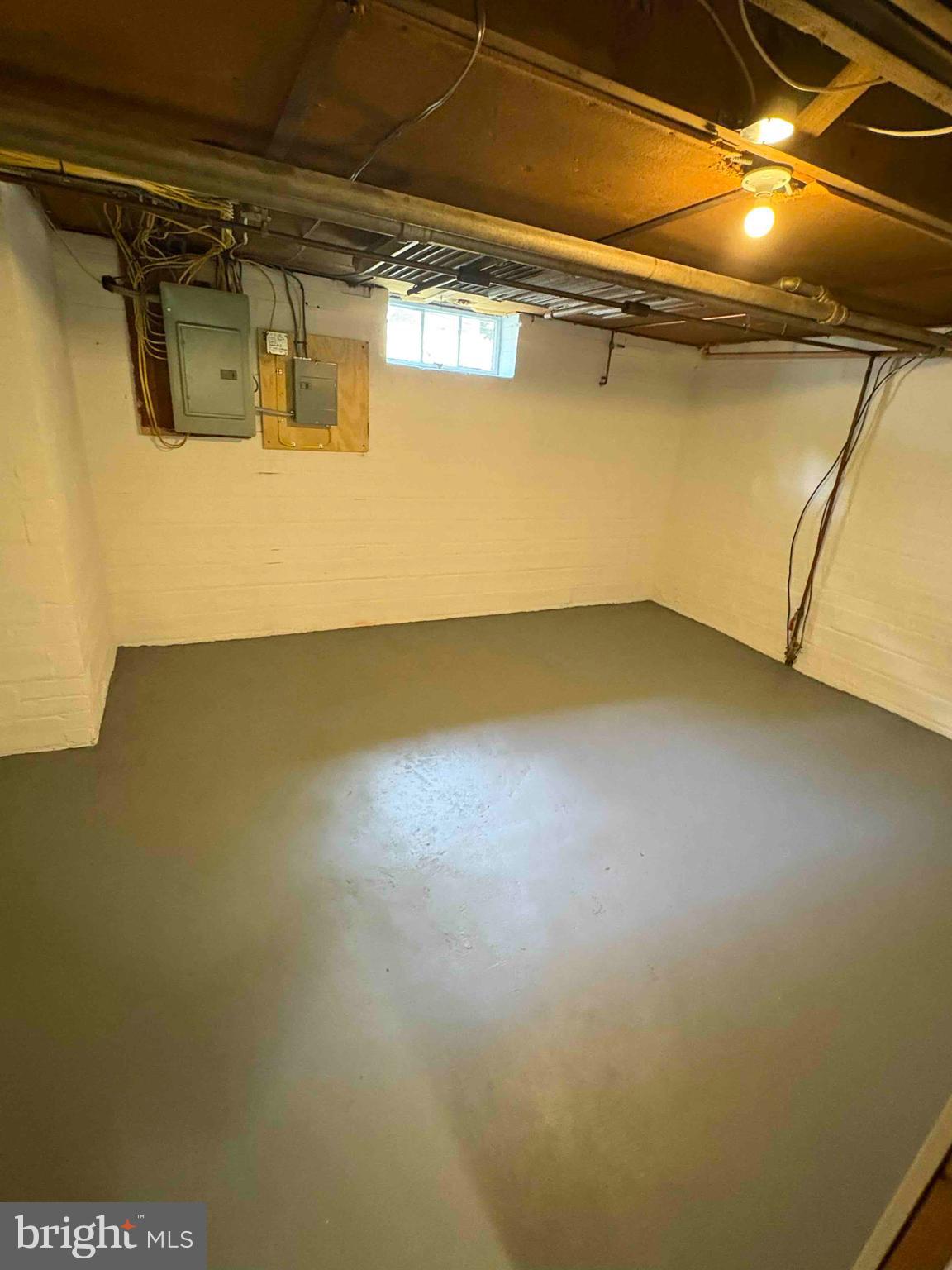 GARRETT PARK - Residential Lease