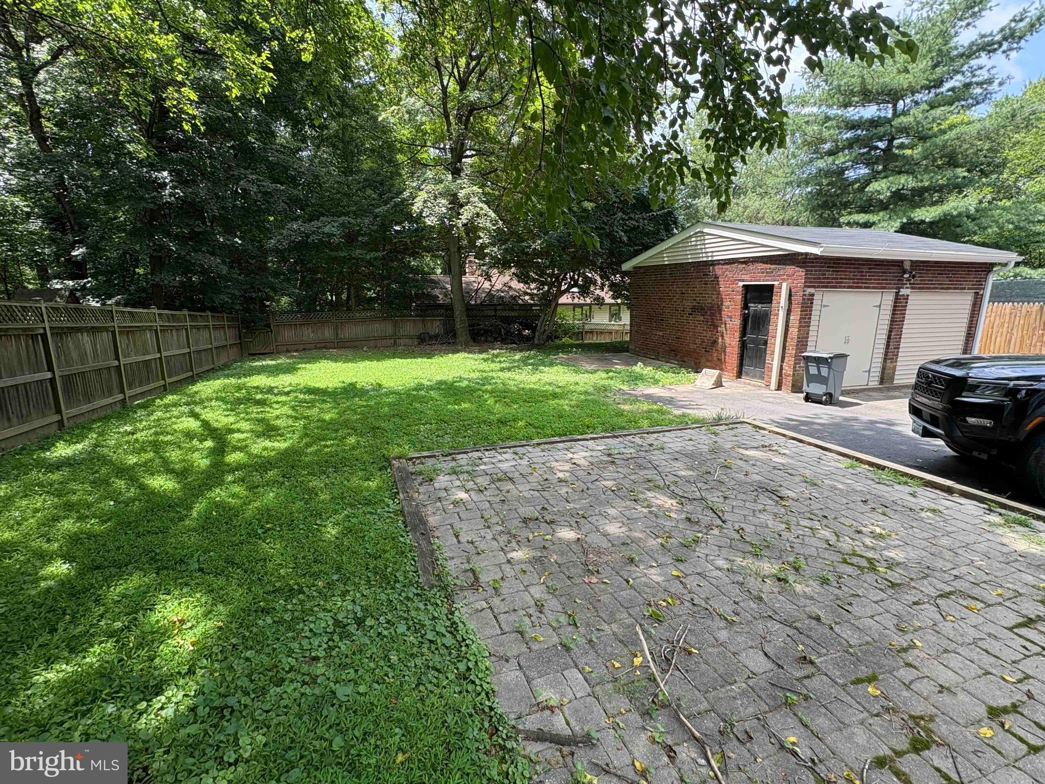 GARRETT PARK - Residential Lease