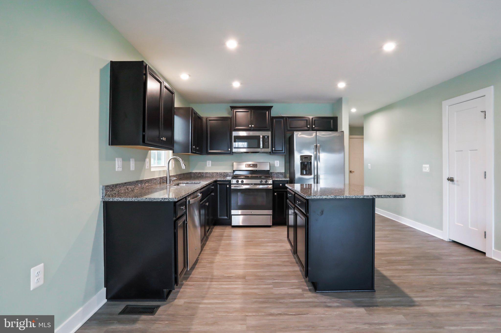 THE LAKES AT MARTINSBURG - Residential