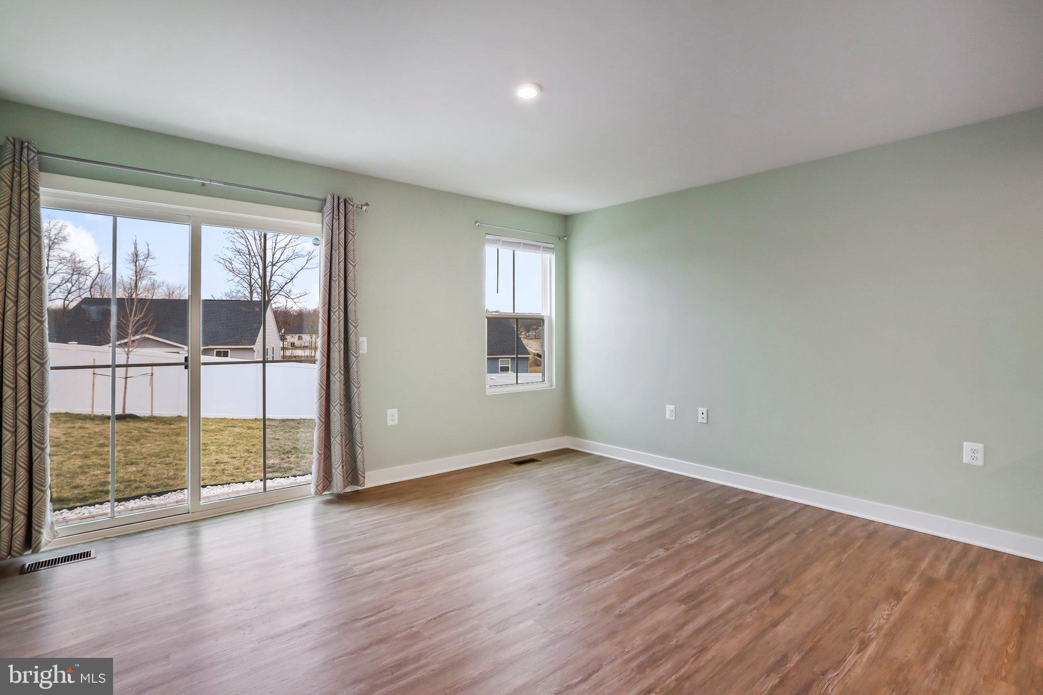 THE LAKES AT MARTINSBURG - Residential