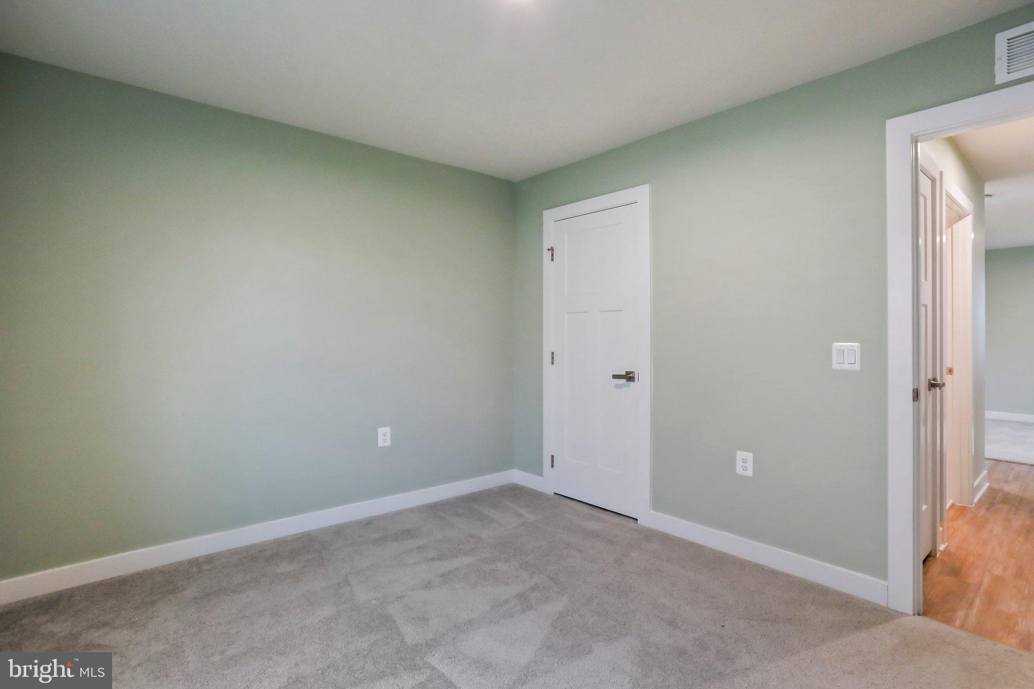 THE LAKES AT MARTINSBURG - Residential