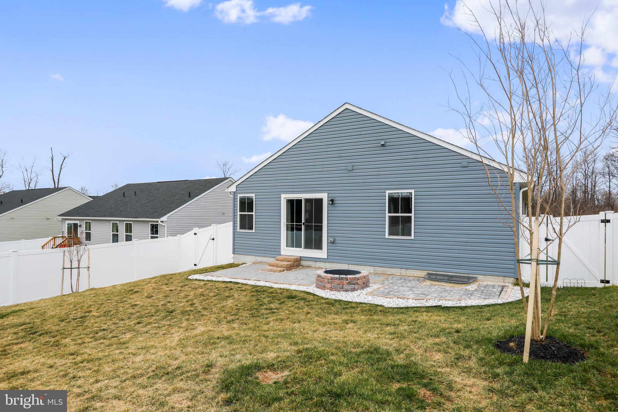 THE LAKES AT MARTINSBURG - Residential