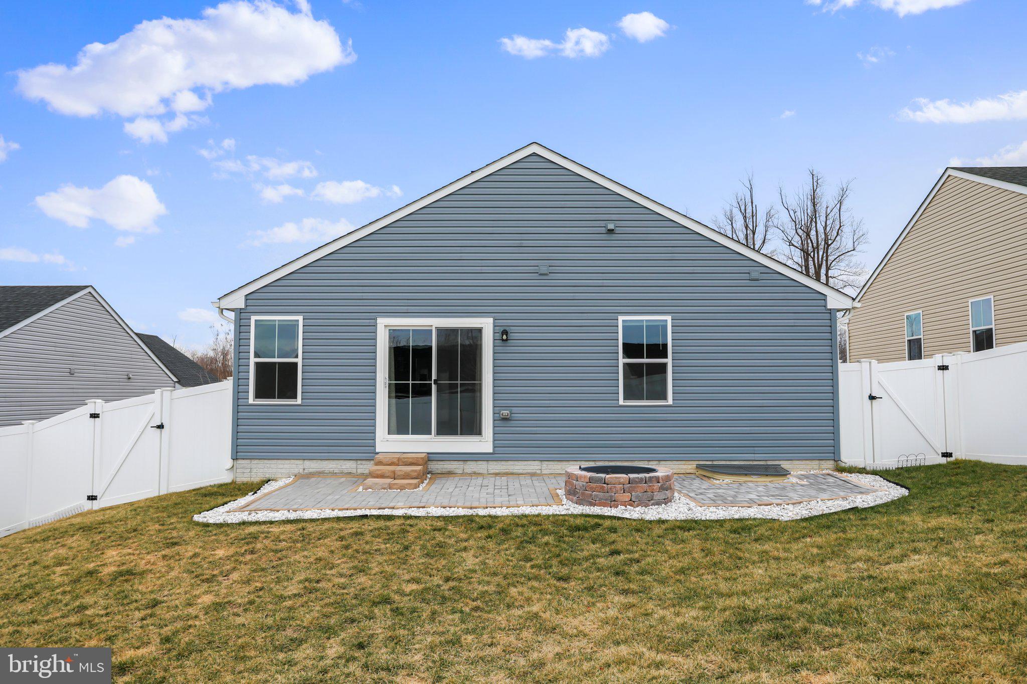 THE LAKES AT MARTINSBURG - Residential