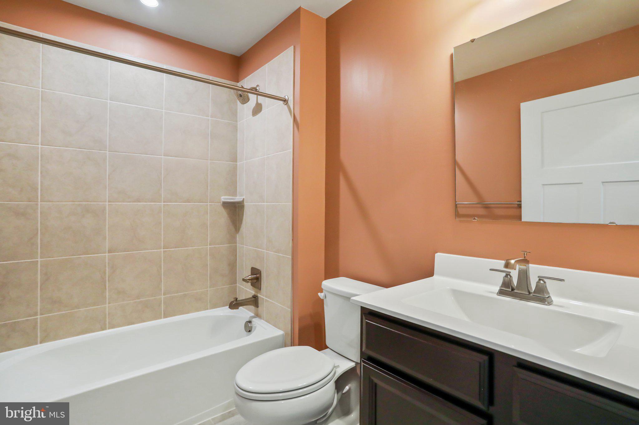 THE LAKES AT MARTINSBURG - Residential