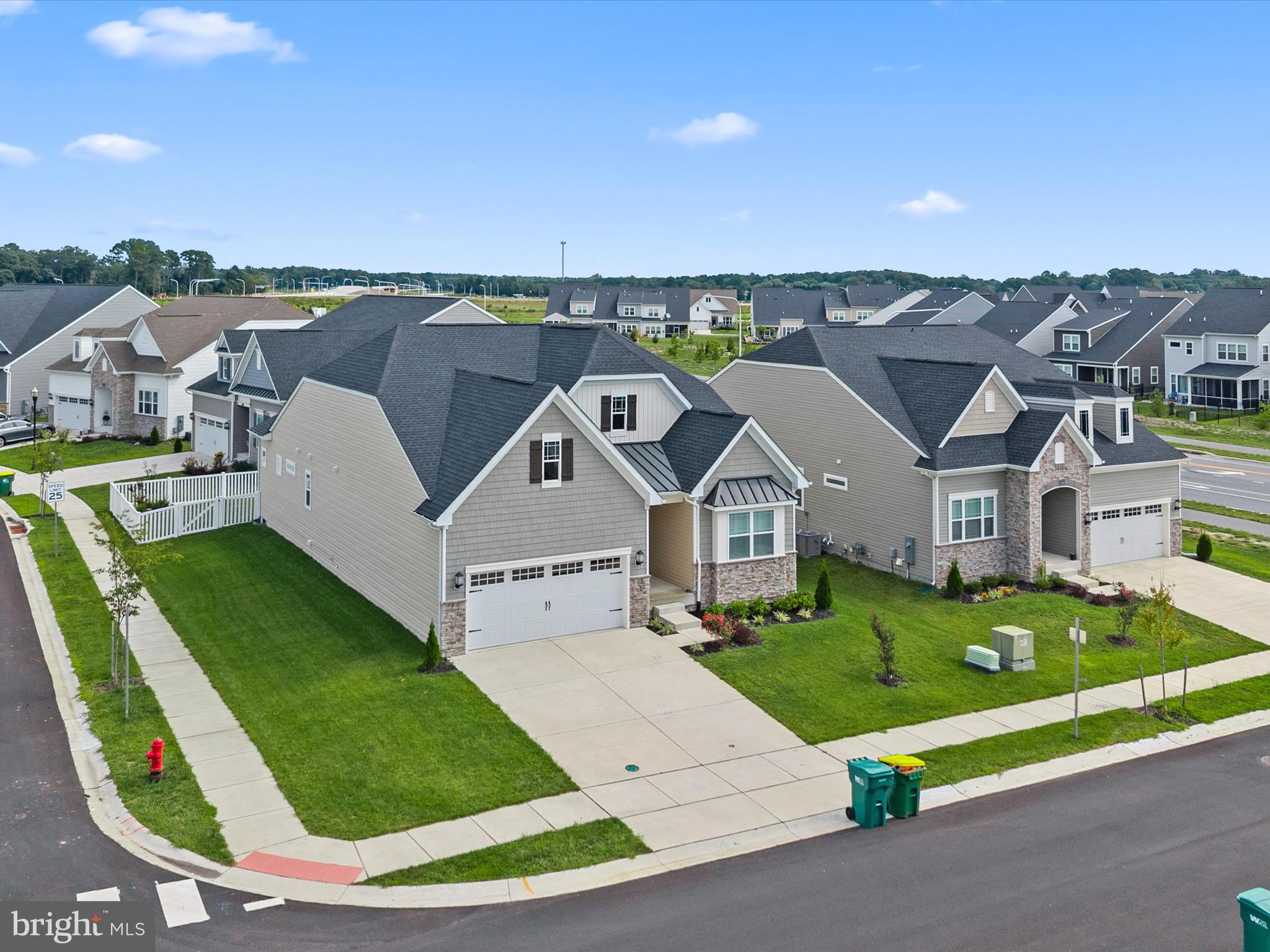 PLANTATION LAKES - Residential