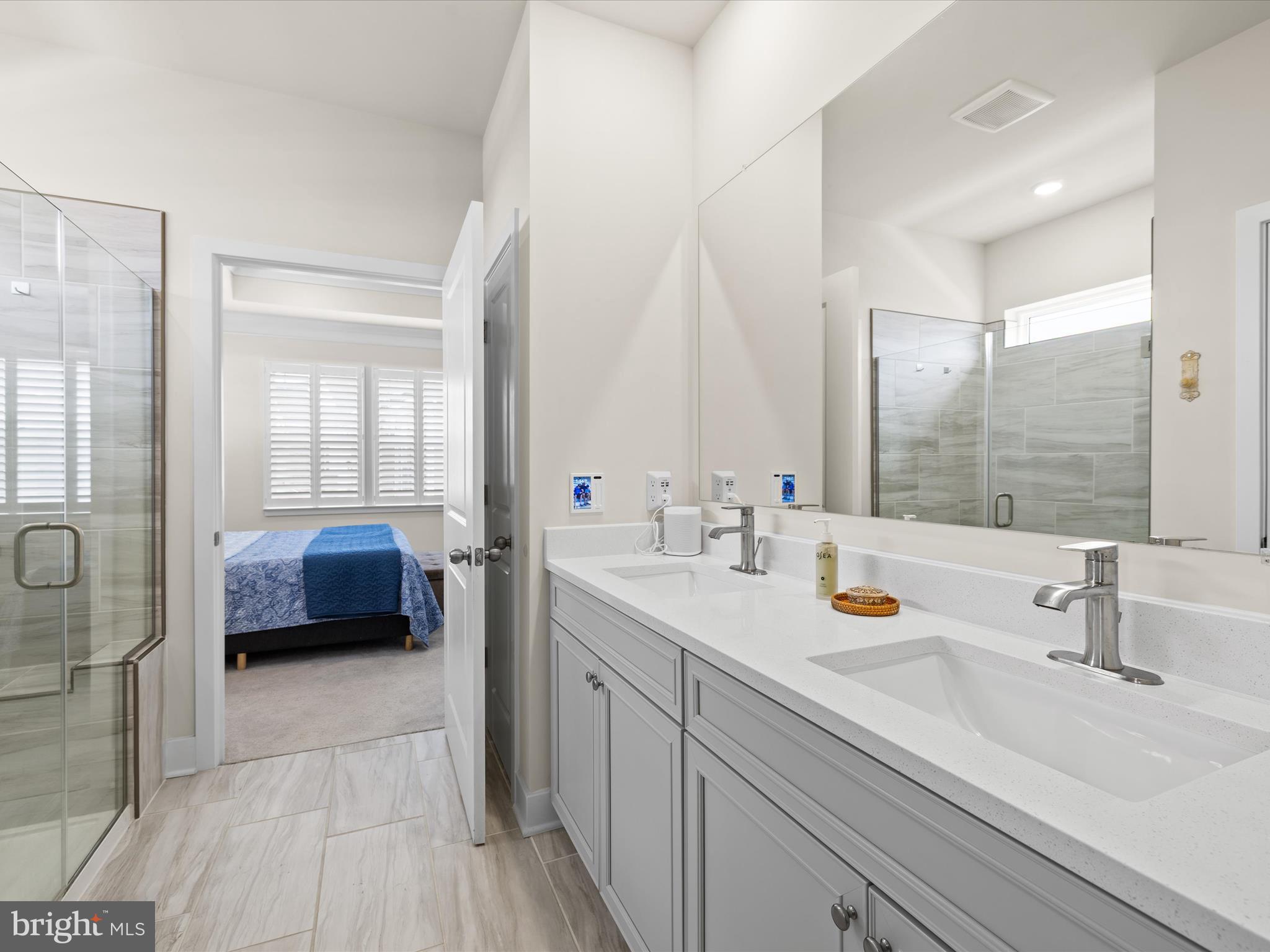 PLANTATION LAKES - Residential