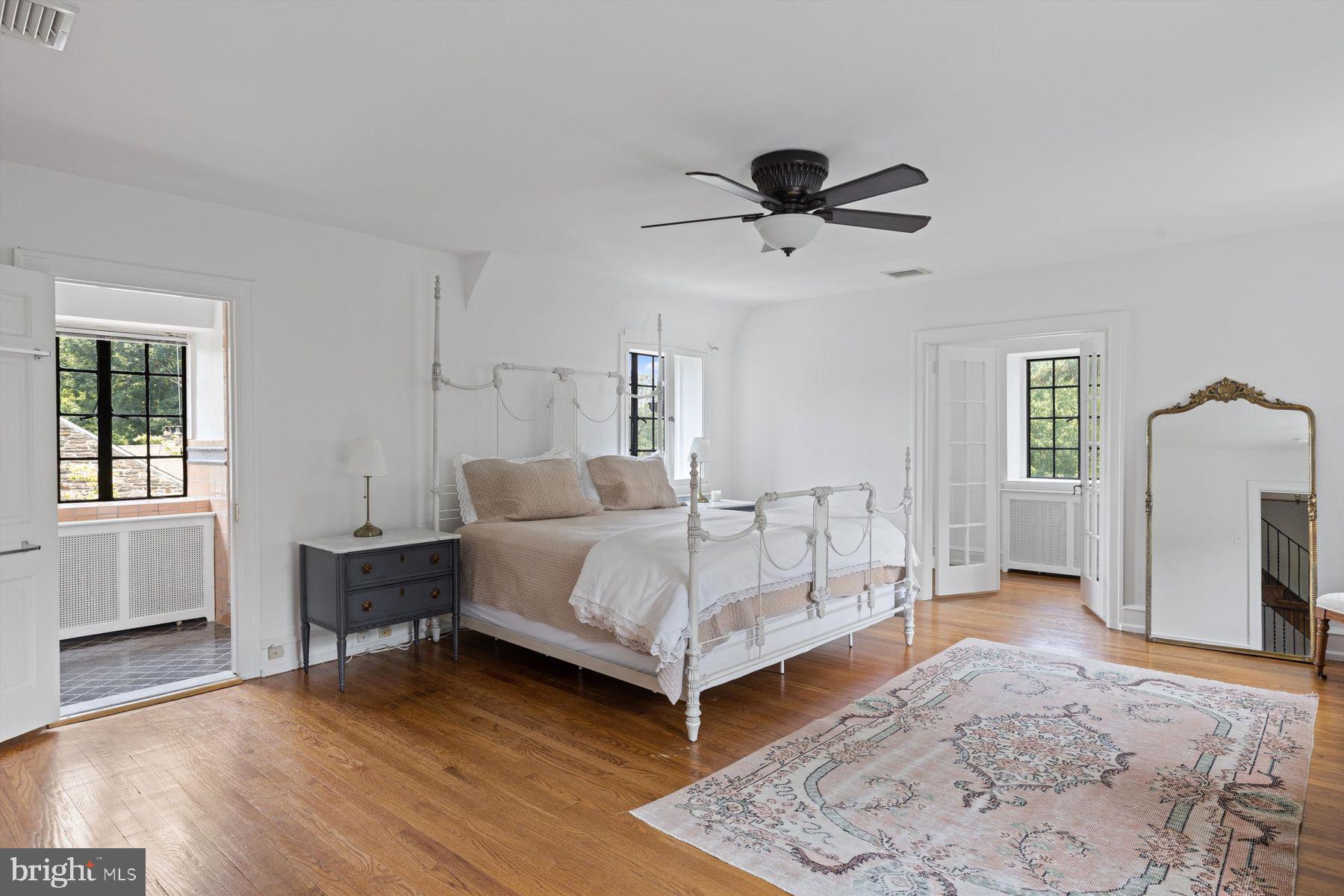 CHESTNUT HILL - Residential