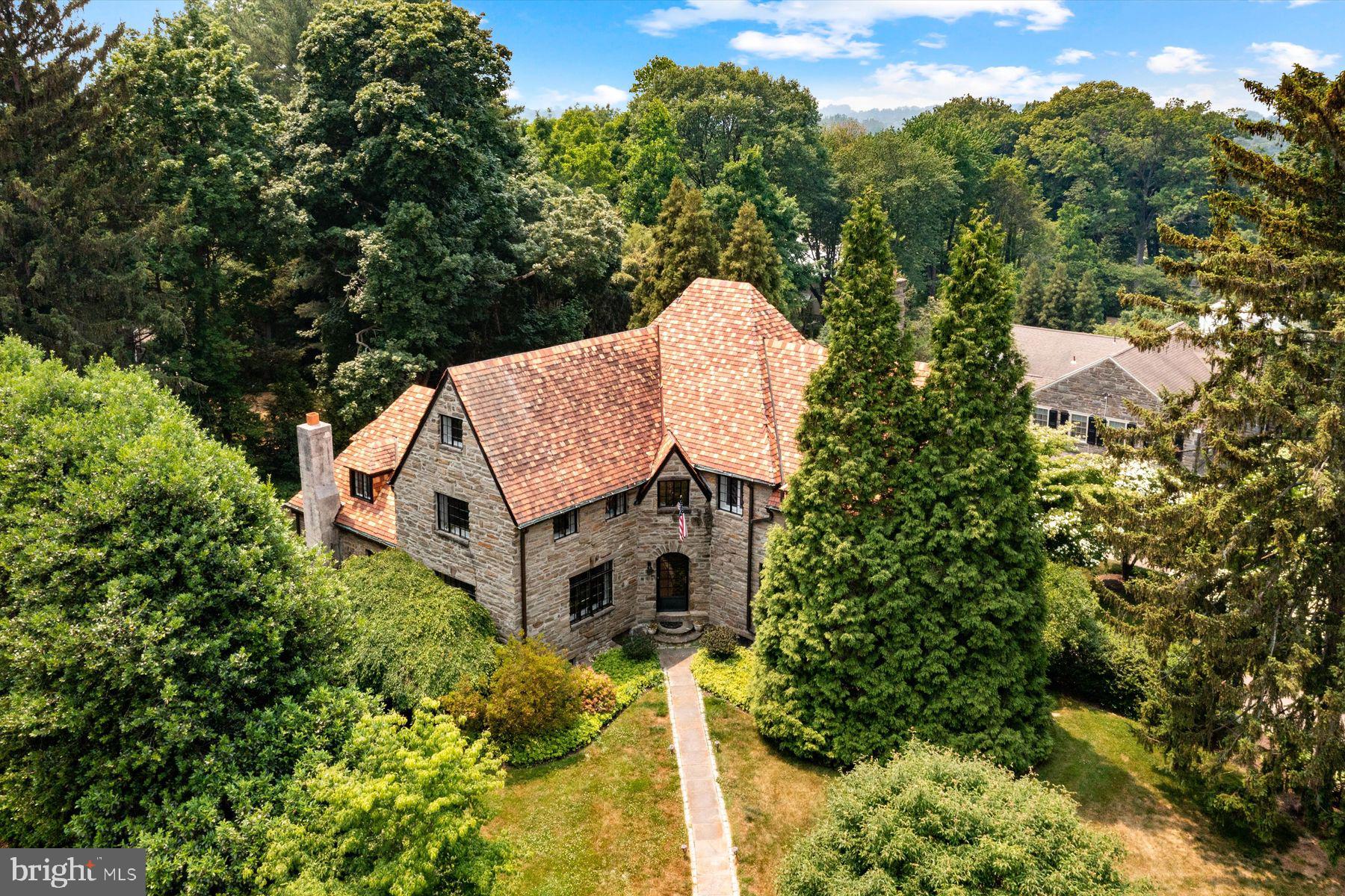 CHESTNUT HILL - Residential