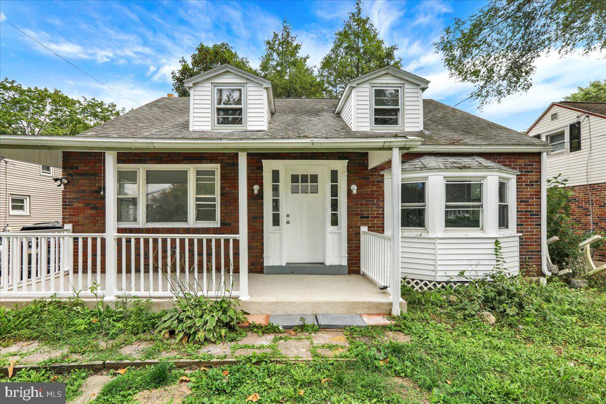 Welcome to this beautifully updated 3-bedroom home located in the Exeter School District. Featuring a fully remodeled bathroom and a modern kitchen with sleek finishes, this home blends comfort with contemporary style. The main level features a convenient bedroom—ideal for guests, a home office, or single-floor living. One of the upstairs bedrooms is a walkthrough and offers an open layout, perfect as a flex space or additional living area depending on your needs. Enjoy the fresh feel of new laminate flooring, brand-new drywall, and recently painted walls throughout—making it truly move-in ready. A private driveway provides convenient off-street parking, and the property offers an easy commute to major roads, perfect for daily travel or weekend getaways. Whether you're a first-time buyer or looking to downsize, this home offers a wonderful combination of location, updates, and value. Don’t miss your chance to own this turnkey property—schedule your showing today!